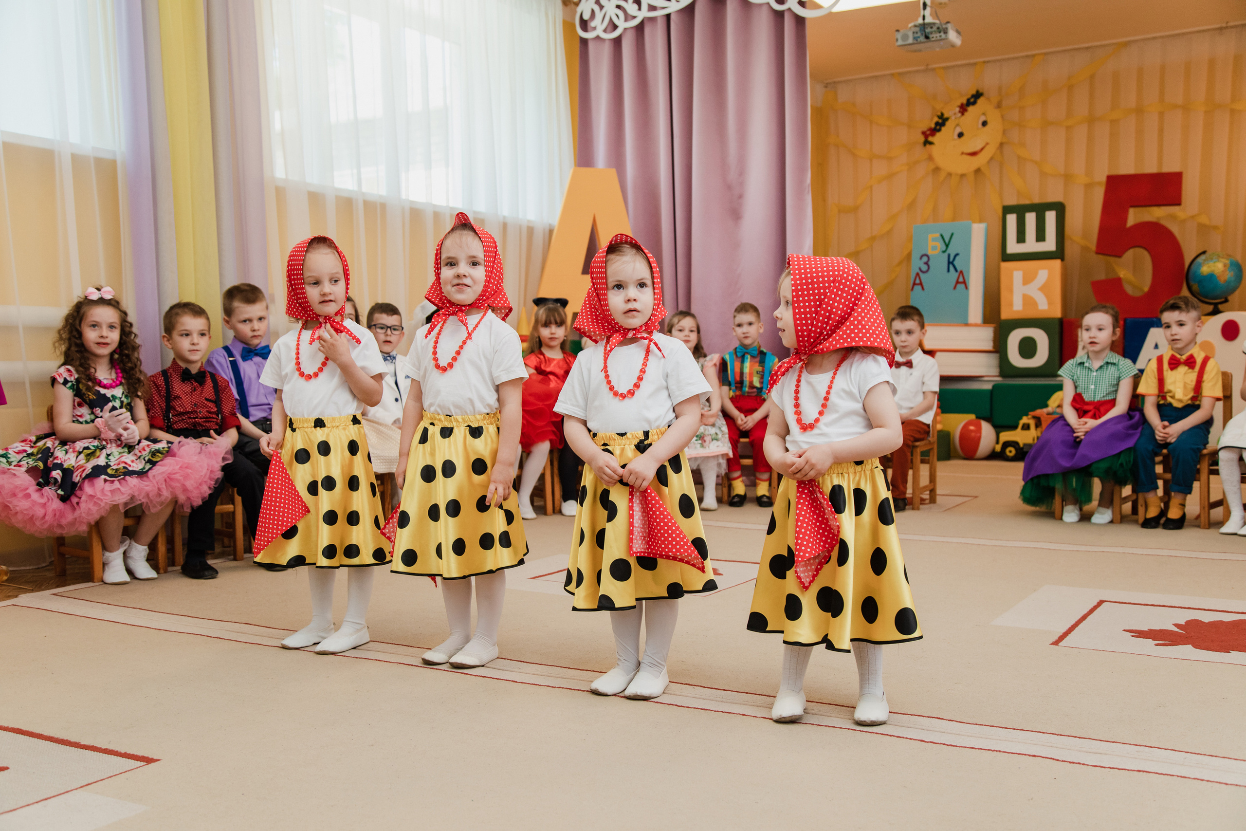 ДС солнышко выпускной. Выпускные альбомы в Подольске Москве и МО