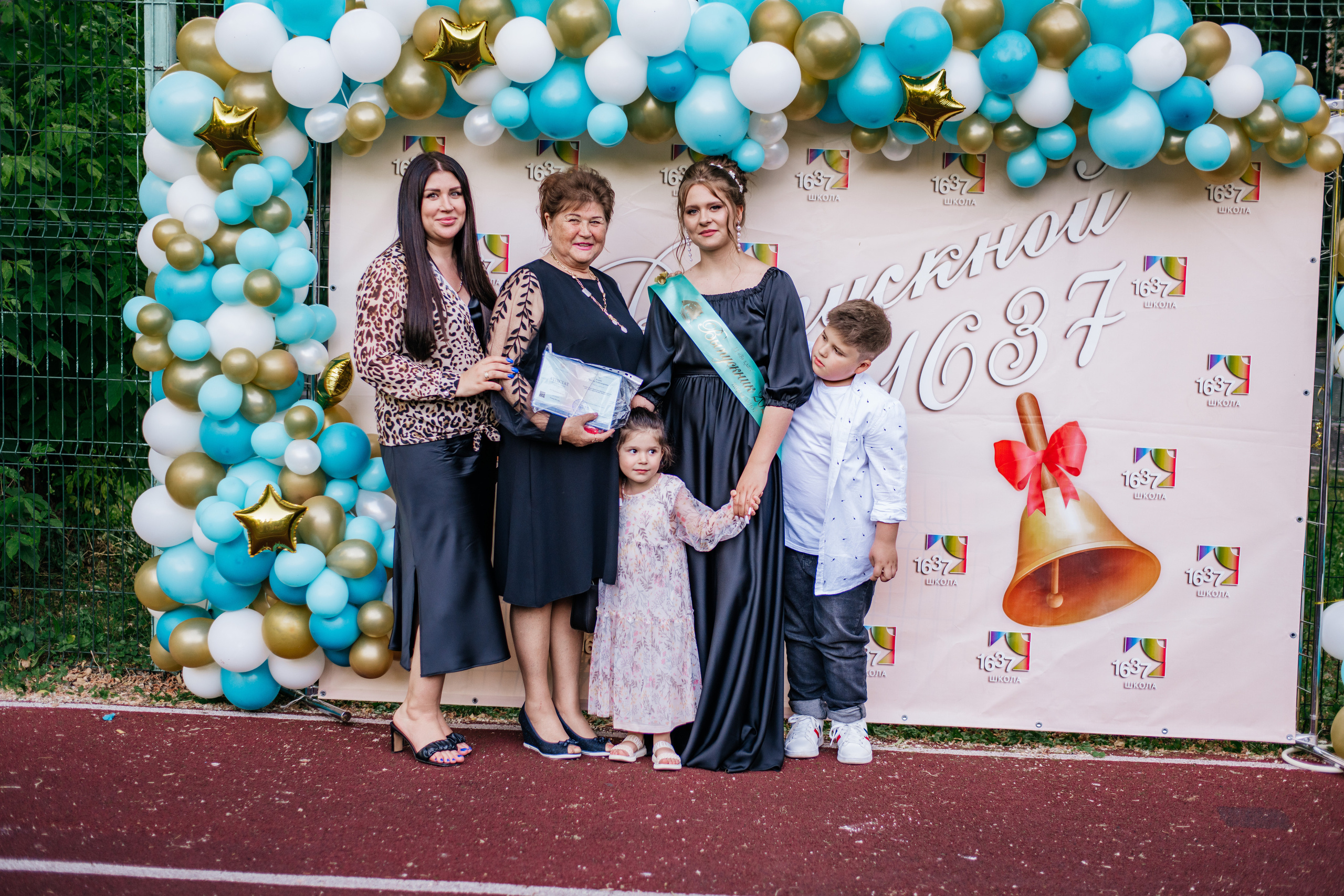 Фотосессия улица. Выпускные альбомы в Подольске Москве и МО