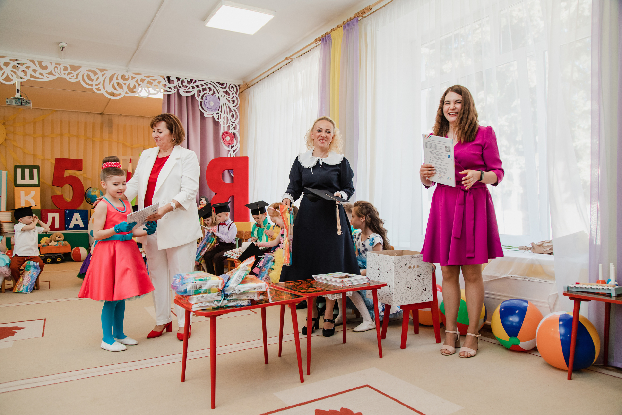 ДС солнышко выпускной. Выпускные альбомы в Подольске Москве и МО