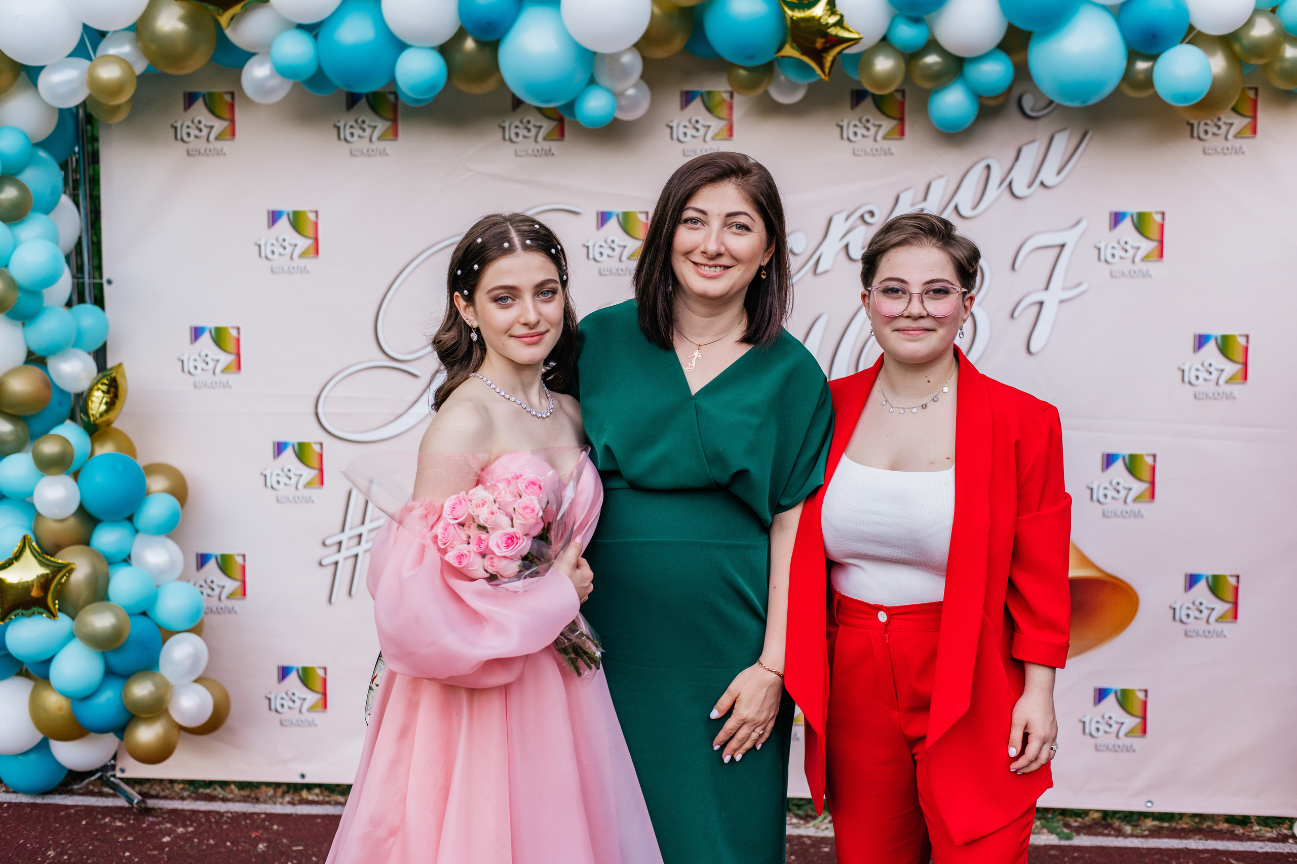 Фотосессия улица. Выпускные альбомы в Подольске Москве и МО