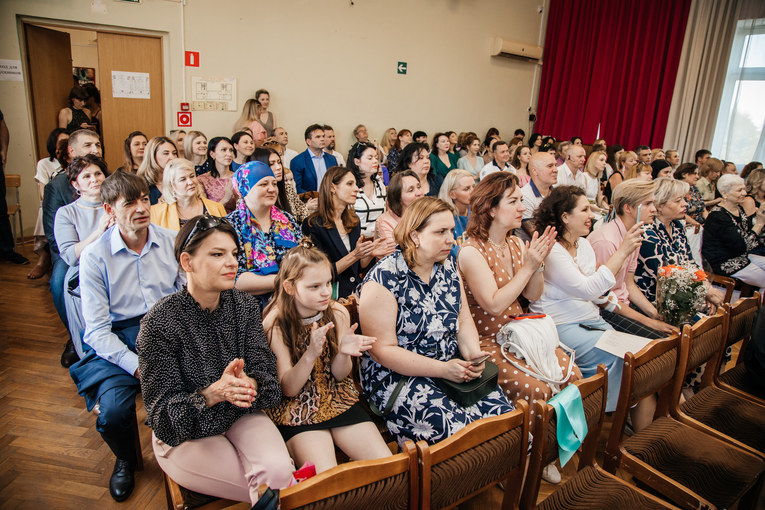 1637 пз. Выпускные альбомы в Подольске Москве и МО