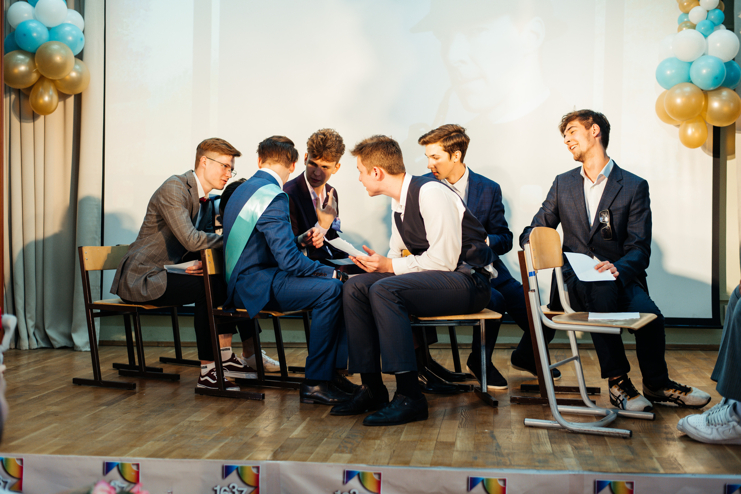 1637 пз. Выпускные альбомы в Подольске Москве и МО