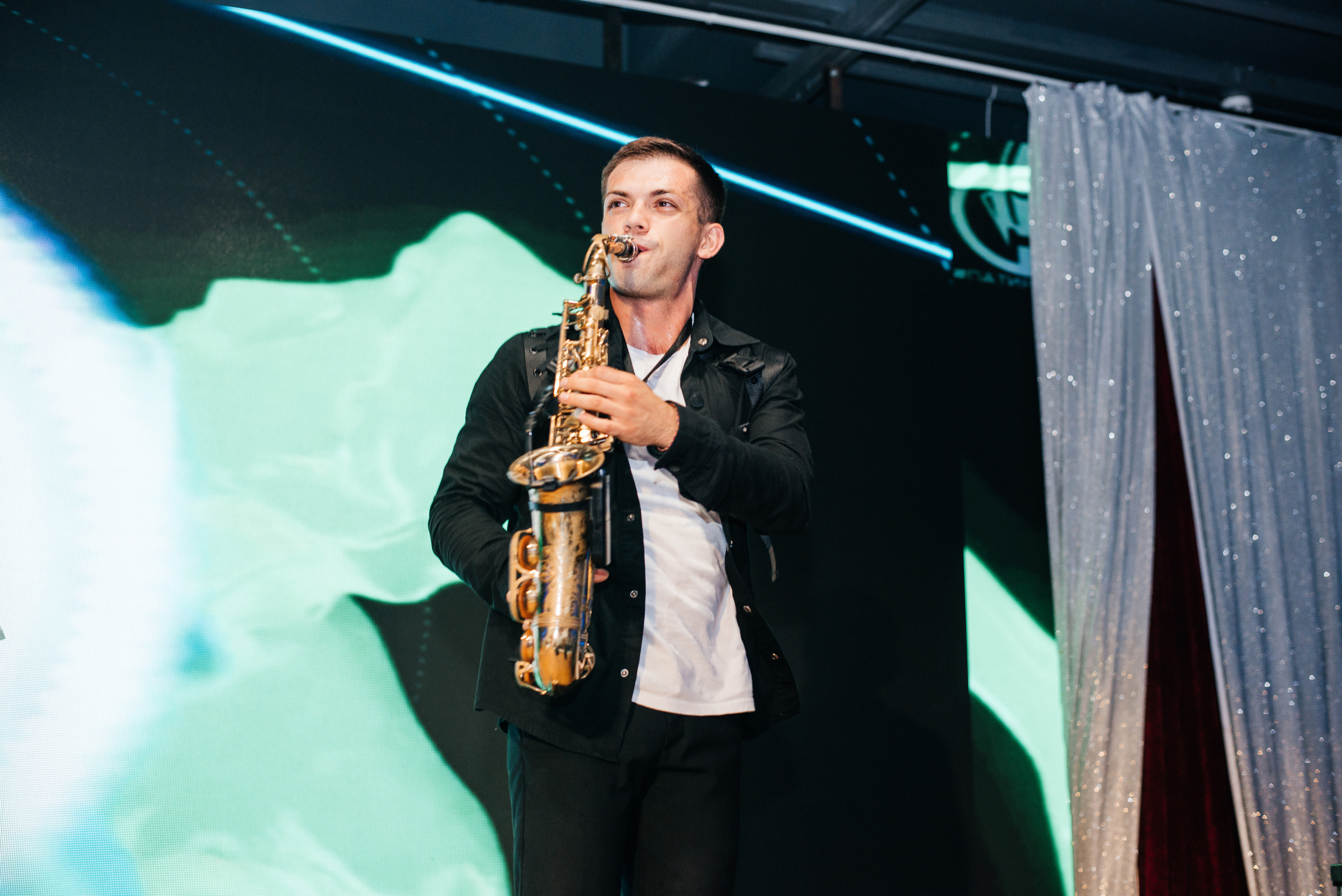 1637 банкет. Выпускные альбомы в Подольске Москве и МО