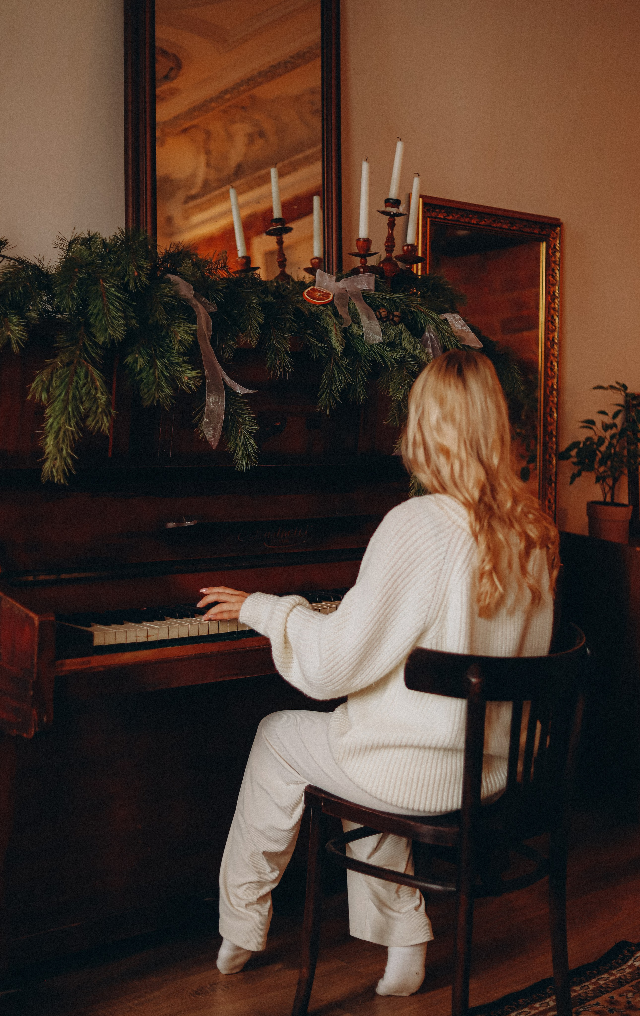 Семейная фотосессия в студии СПб. Услуги