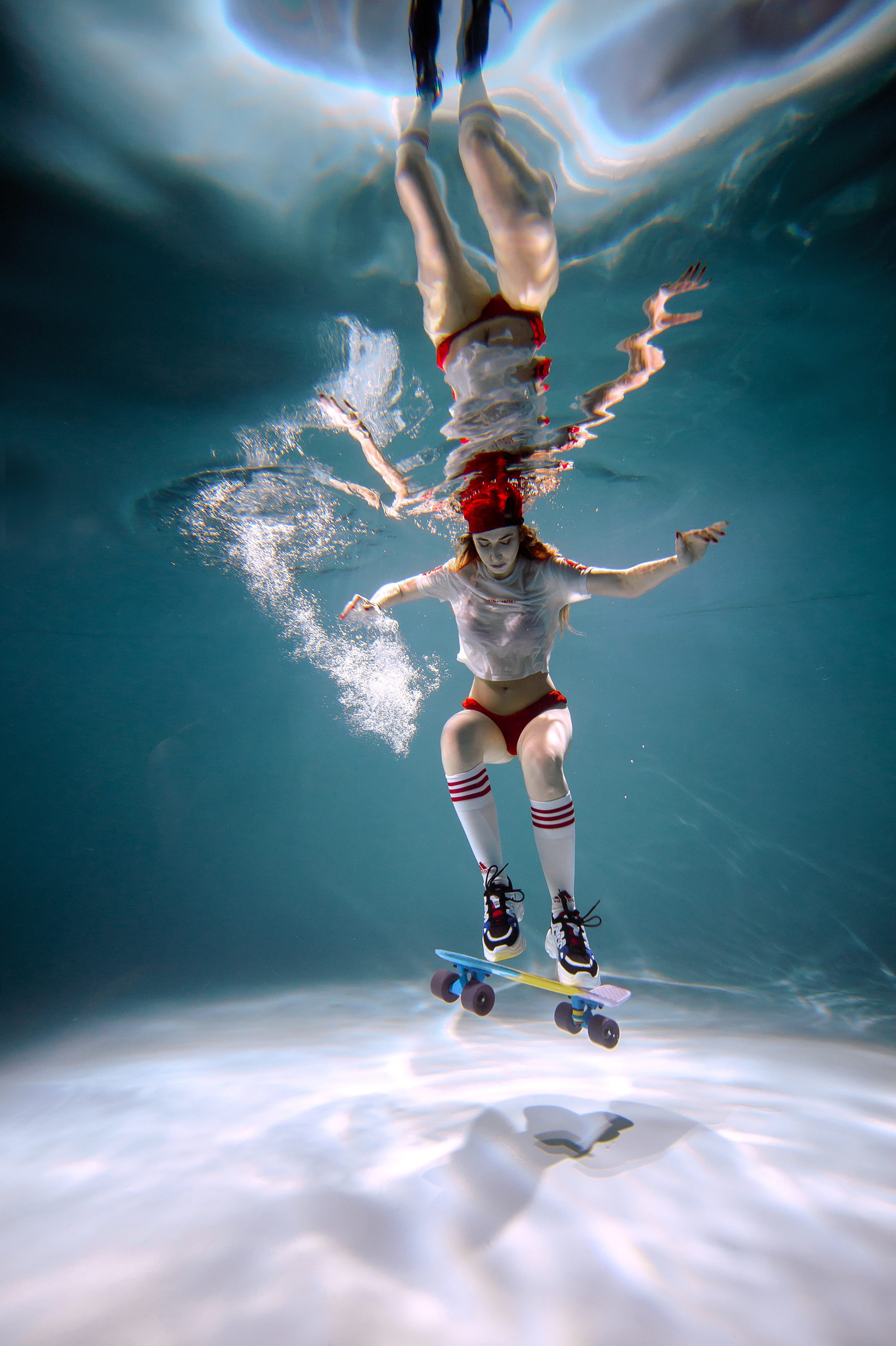 Подводная фотосессия на скейтборде в Москве. Свадебный и семейный фотограф Виктория Носачёва. Щелково, Москва и МО