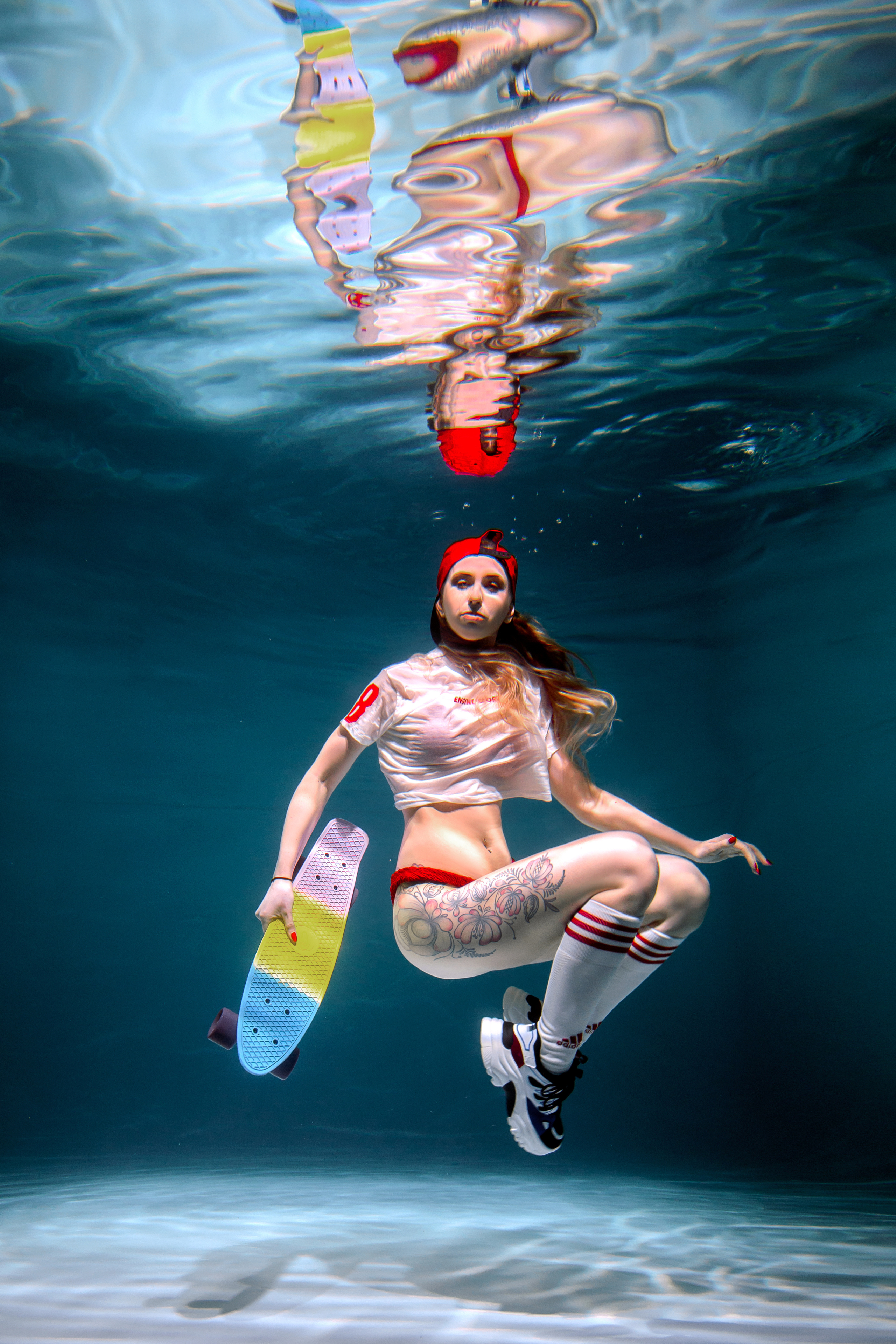 Подводная фотосессия на скейтборде в Москве. Свадебный и семейный фотограф Виктория Носачёва. Щелково, Москва и МО