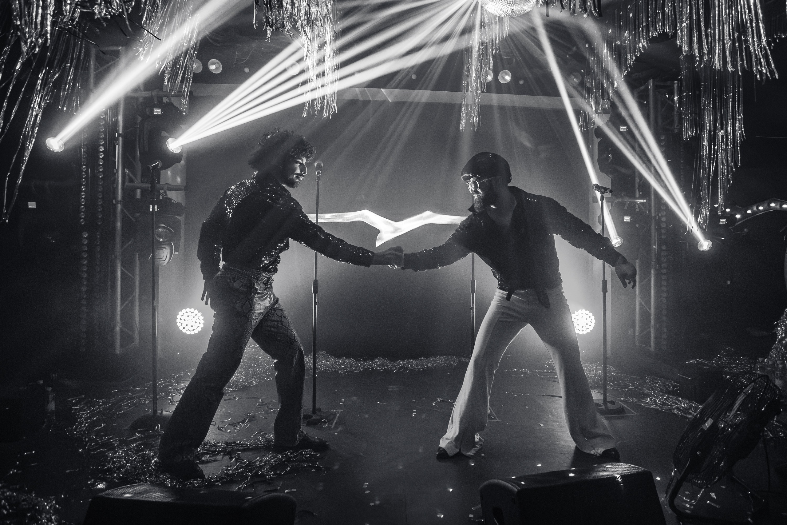 «Magic of BONEY`M «_Чайка на пляже_Ялта_06.12.2025 г. Аминов Руслан | Фотограф