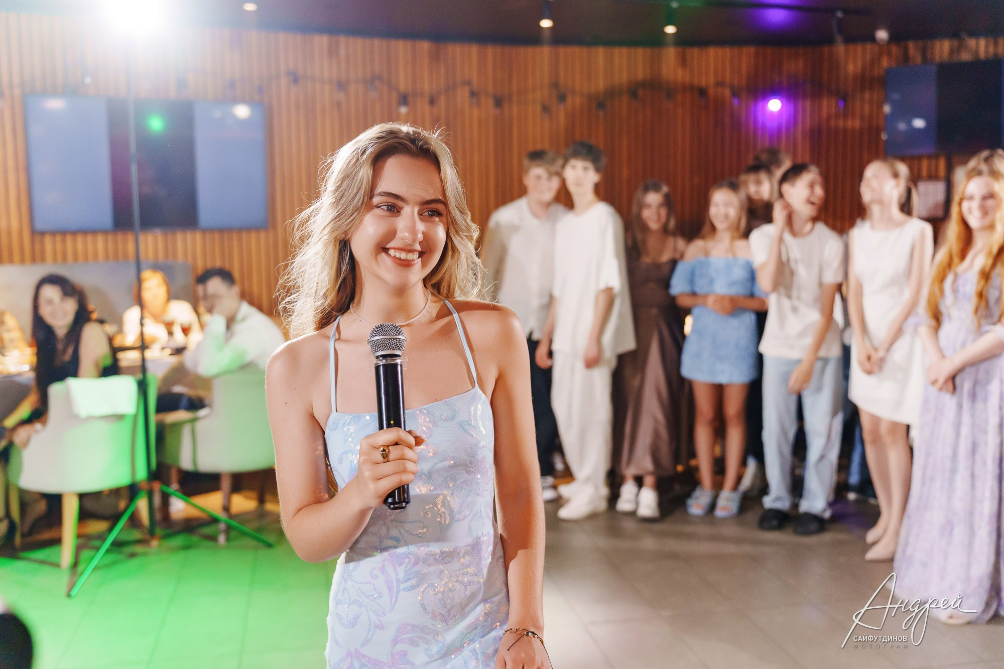 Выпускной 9а Азъбукаведи. Свадебный и семейный фотограф в Ростове-на-Дону. Андрей Сайфутдинов
