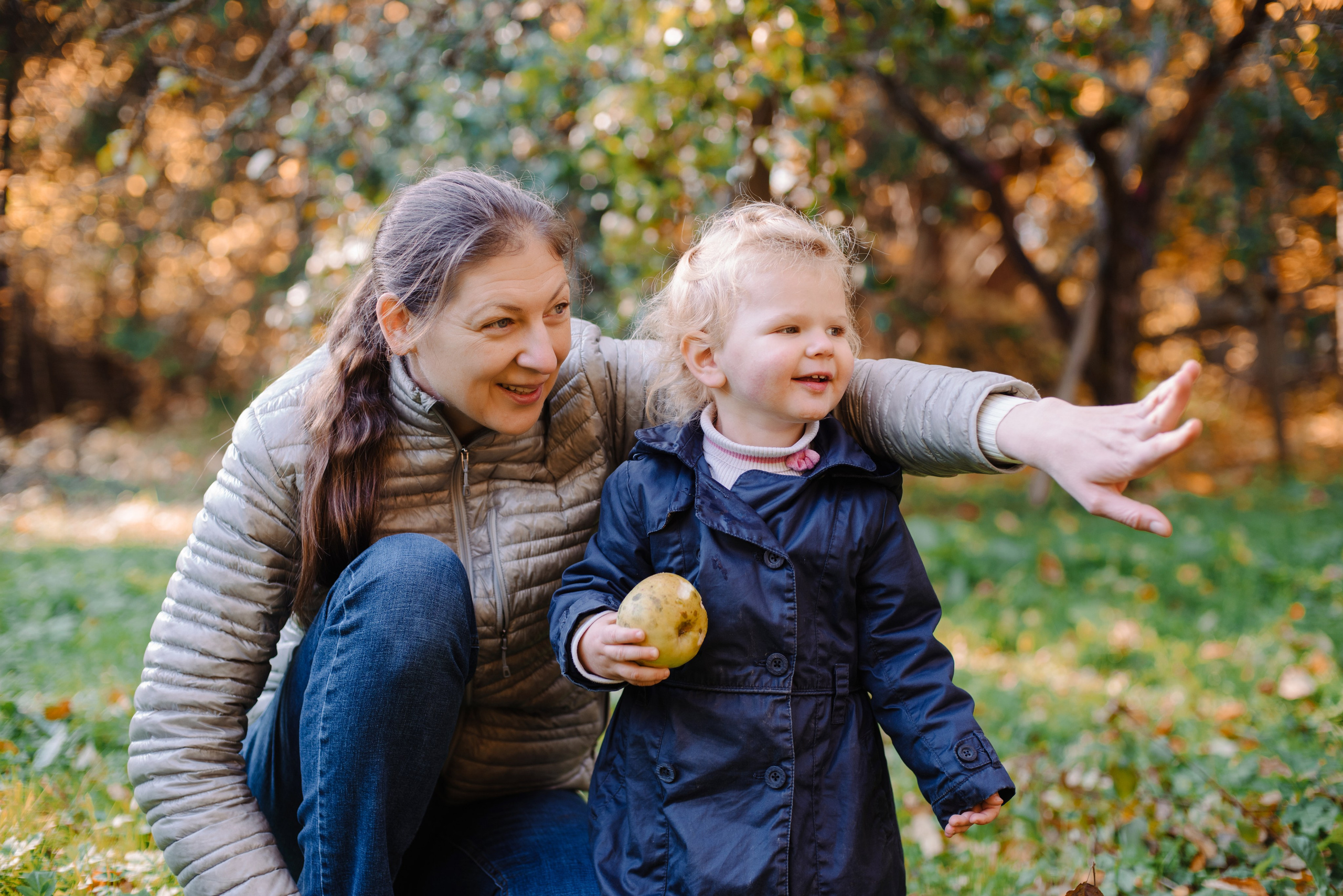 Настя и Василиса. Дом + прогулка. Фотограф Алиса Калинина