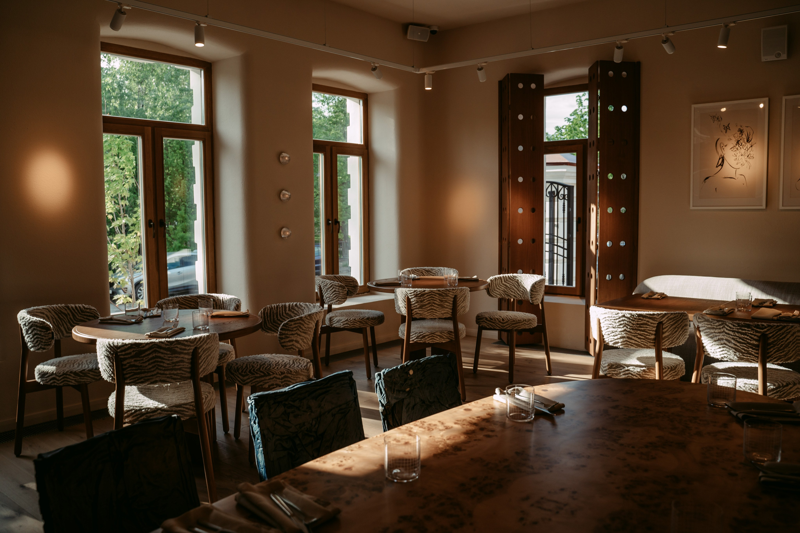 Хорошая девочка / Открытие ресторана в Казани. Саша Копылов, фотограф в Казани