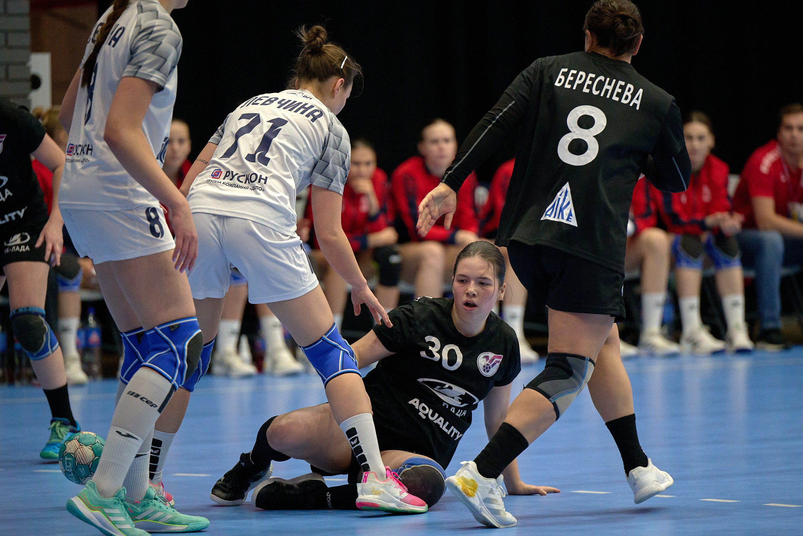 Гандбол. OLIMPBET Суперлига. «Университет» — «ЦСКА». Спортивный репортажный фотограф в Ижевске Сергей Мерзляков