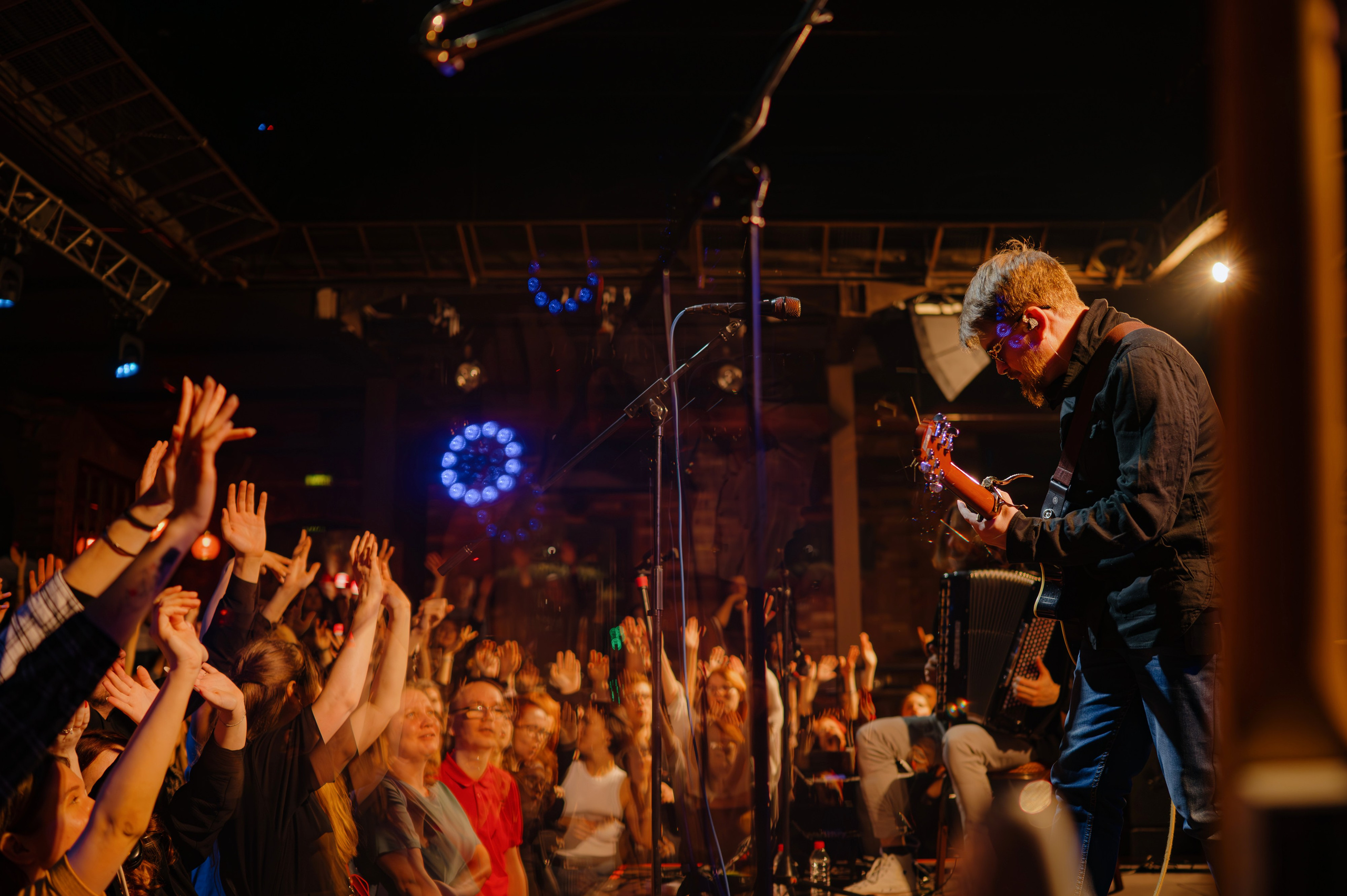 Душевный концертный репортаж для Аффинаж. Контент фотограф Илья Урс