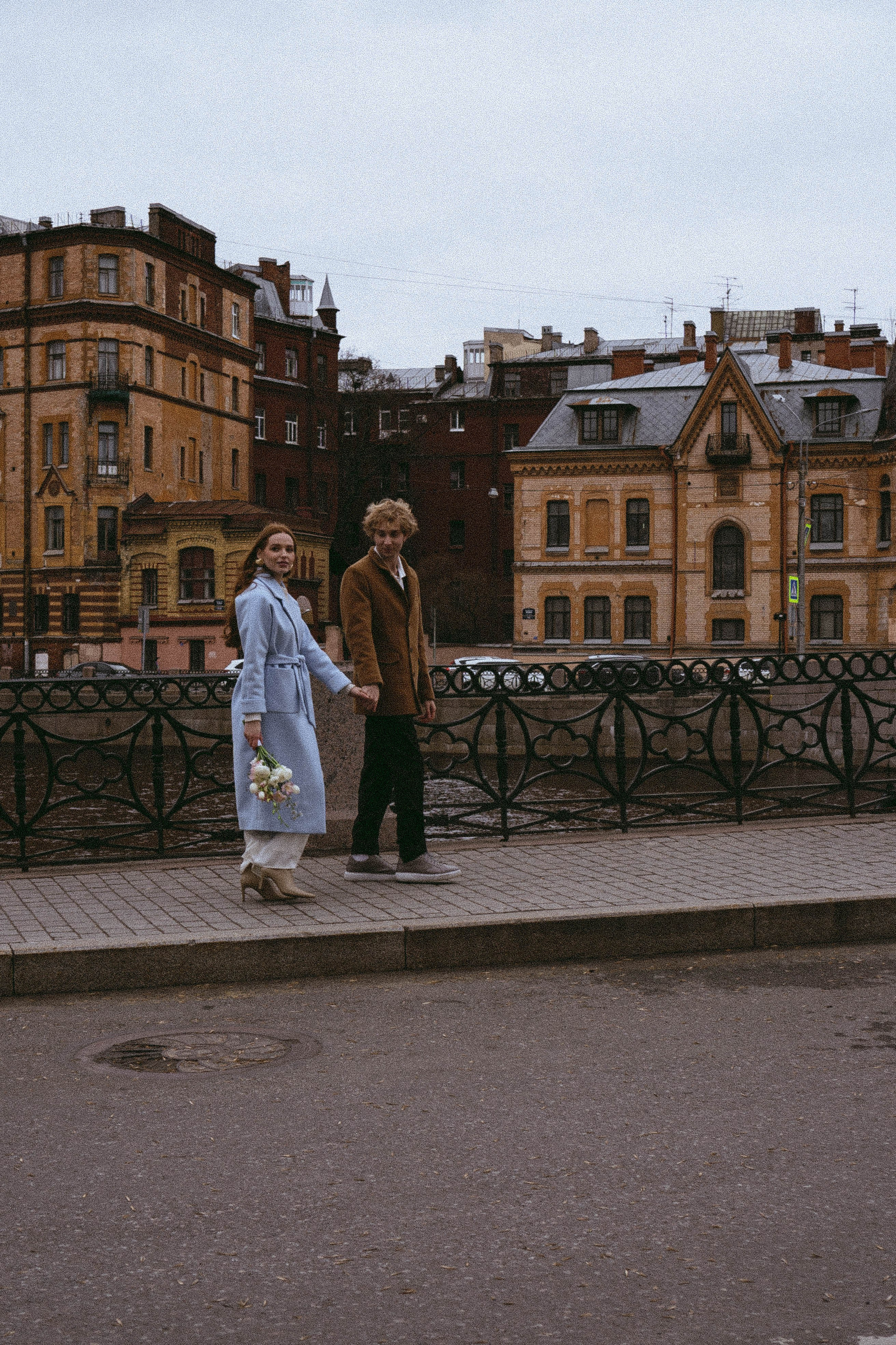 СВАДЕБНАЯ ПРОГУЛКА ПО ПЕТРОГРАДКЕ ВЕСНОЙ (ФОТОСЕССИИЯ ПАРЫ СВАДЕБНАЯ). Профессиональный фотограф, Санкт-Петербург — Виктория Богомолова