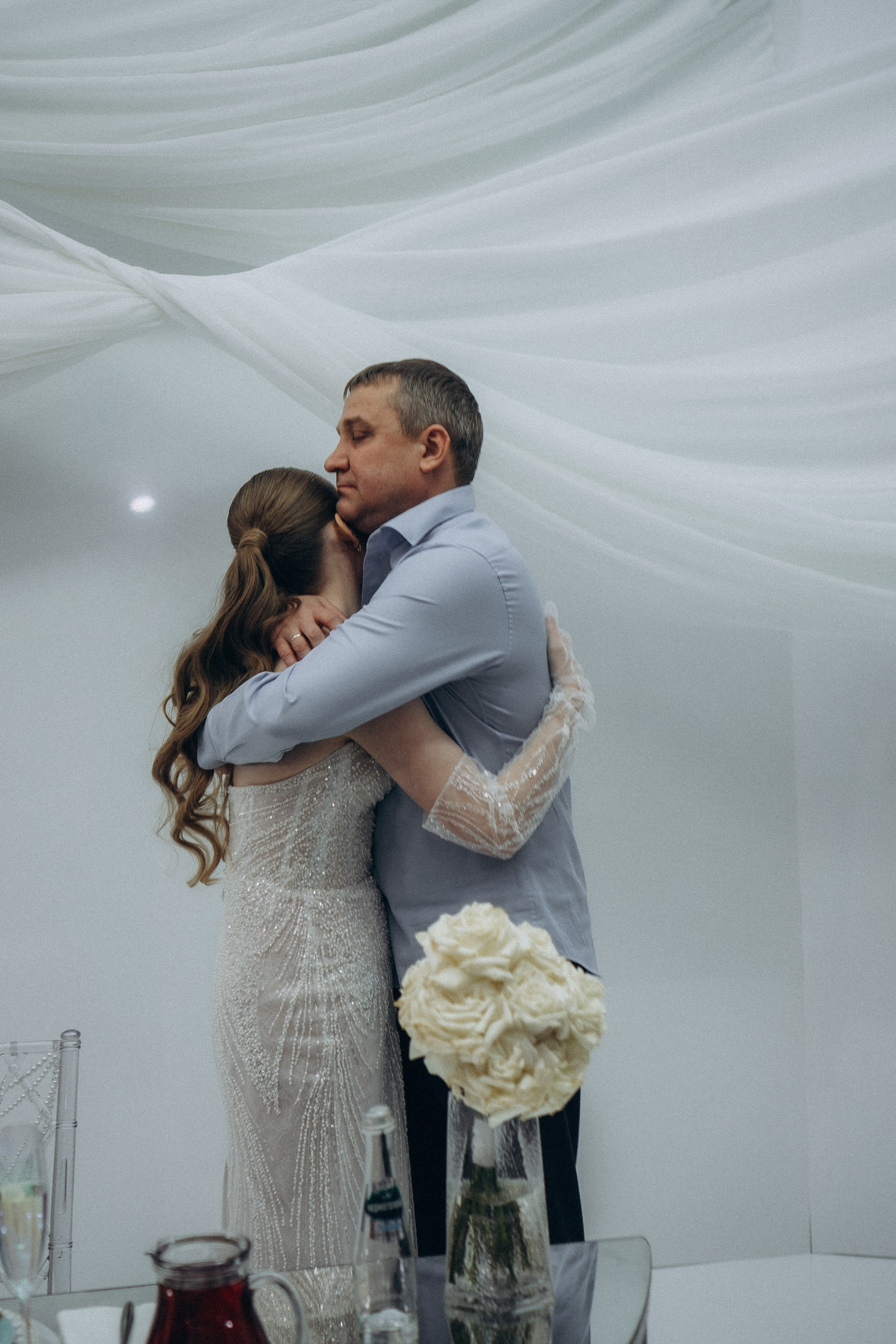 СВАДЕБНАЯ СЬЕМКА СБОРОВ В ОТЕЛЕ И ВЫЕЗД НА ЦЕРЕМОНИЮ (СНЯТО В СИБИРЕ В НИЖНЕВАРТОВСКЕ). Профессиональный фотограф, Санкт-Петербург — Виктория Богомолова