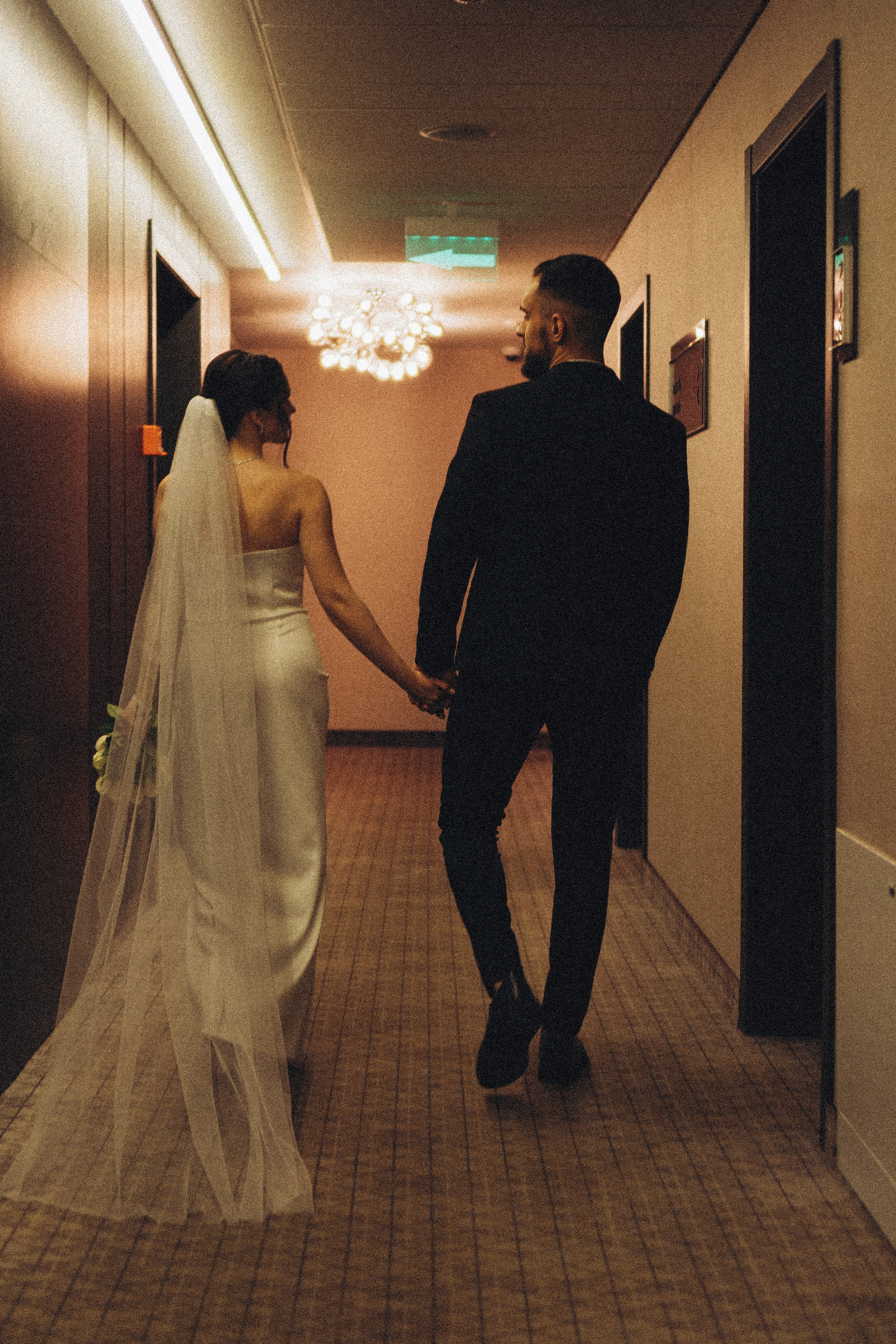 СВАДЕБНАЯ СЬЕМКА СБОРОВ ЖЕНИХА И НЕВЕСТЫ В ОТЕЛЕ И ТАКЖЕ ФОТОСЕССИИЯ В ОТЕЛЕЕ МЕГАПОЛИС БРЯНСК. Профессиональный фотограф, Санкт-Петербург — Виктория Богомолова