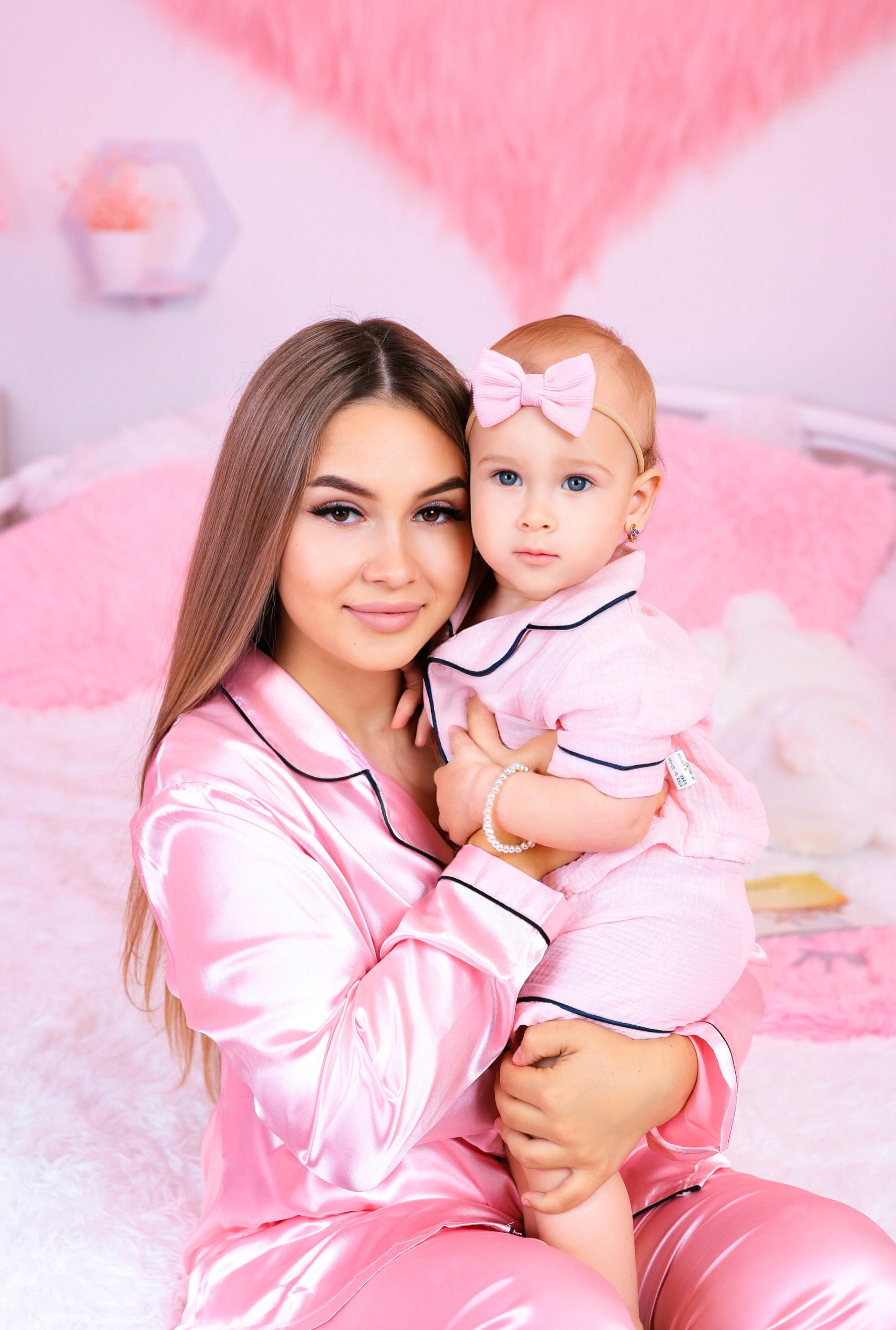 РОЗОВАЯ КОМНАТА