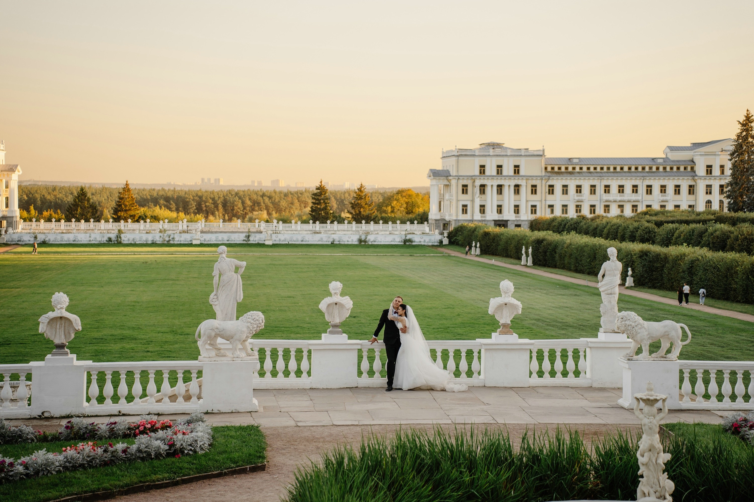 Свадьба в усадьбе Архангельское. Свадебный и семейный фотограф в Москве Светлана Зоткина