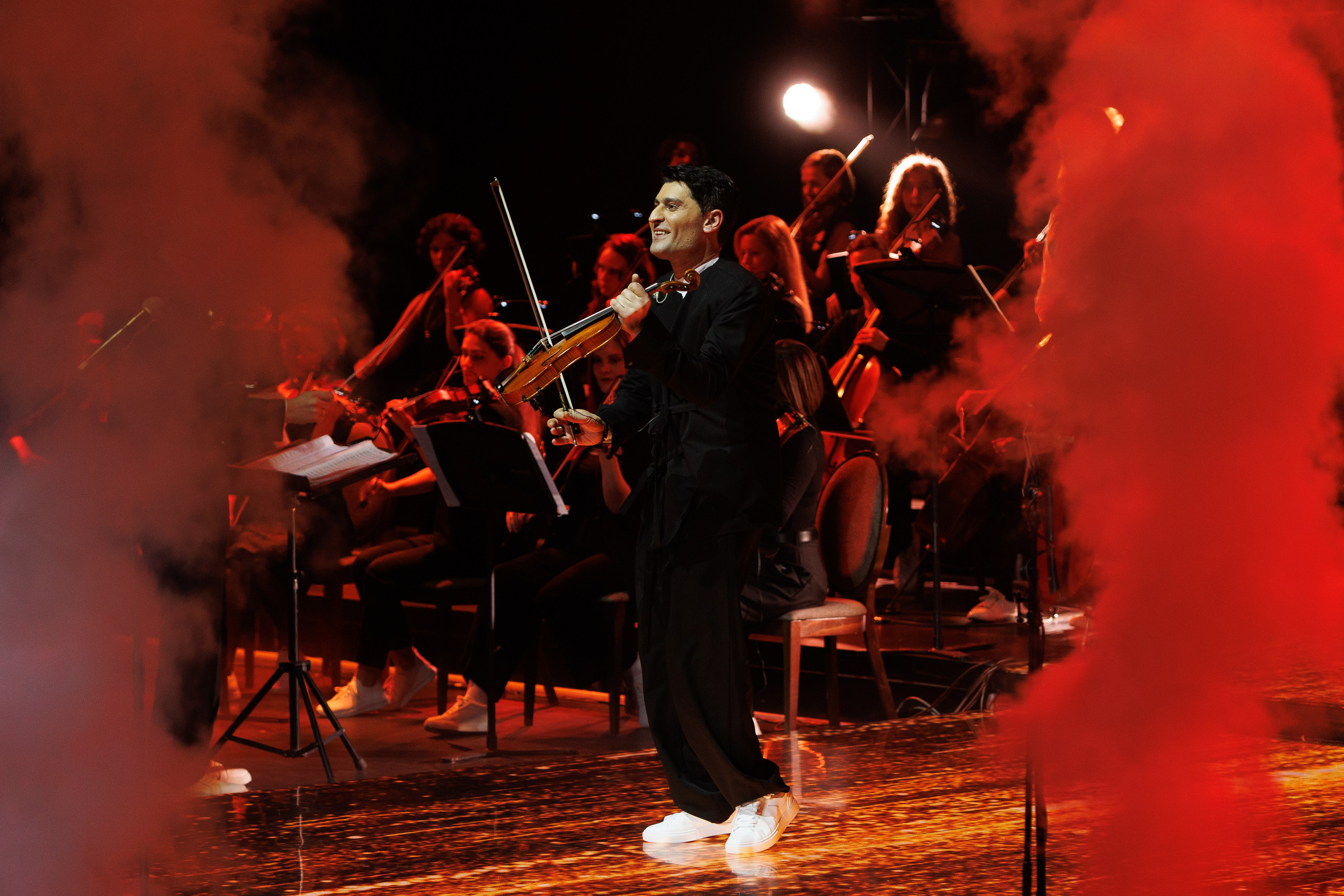 Сольный концерт Эдгара Акобяна. Студийный и свадебный фотограф в Москве Айк Саркисян