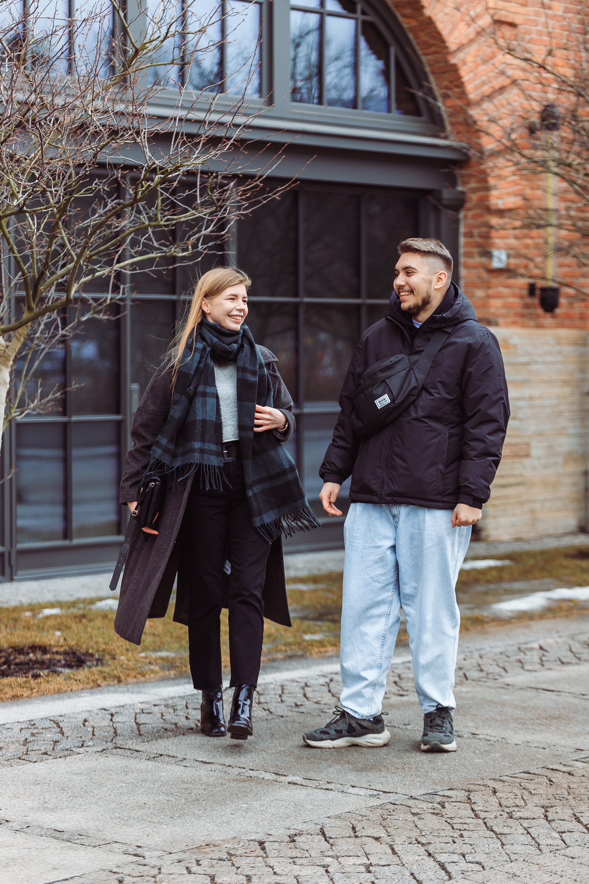 Фотосессия «Лавстори» в Санкт-Петербурге. Денис и Виктория. Свадебный фотограф и видеограф — Сергей и Дарья