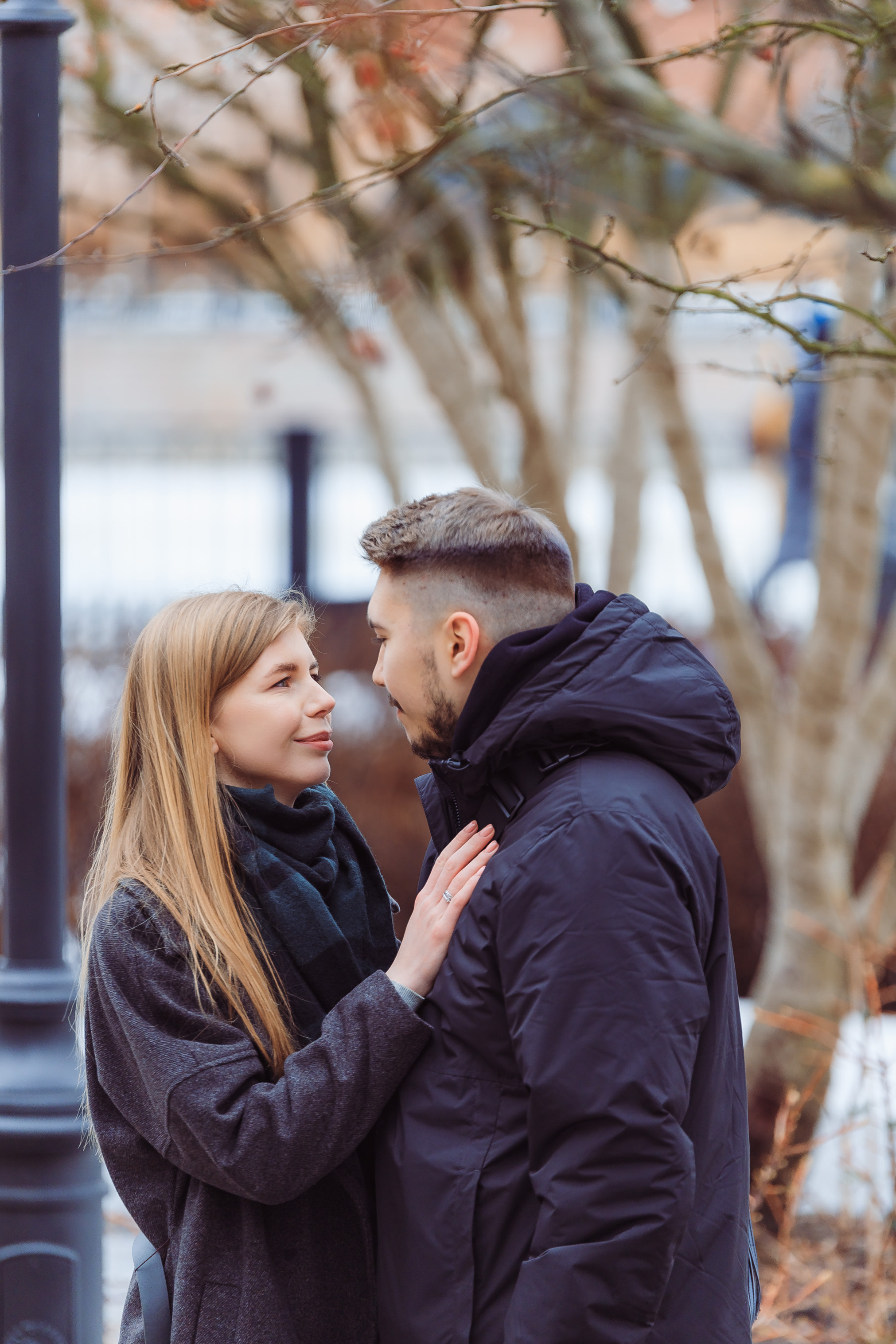 Фотосессия «Лавстори» в Санкт-Петербурге. Денис и Виктория. Свадебный фотограф и видеограф — Сергей и Дарья