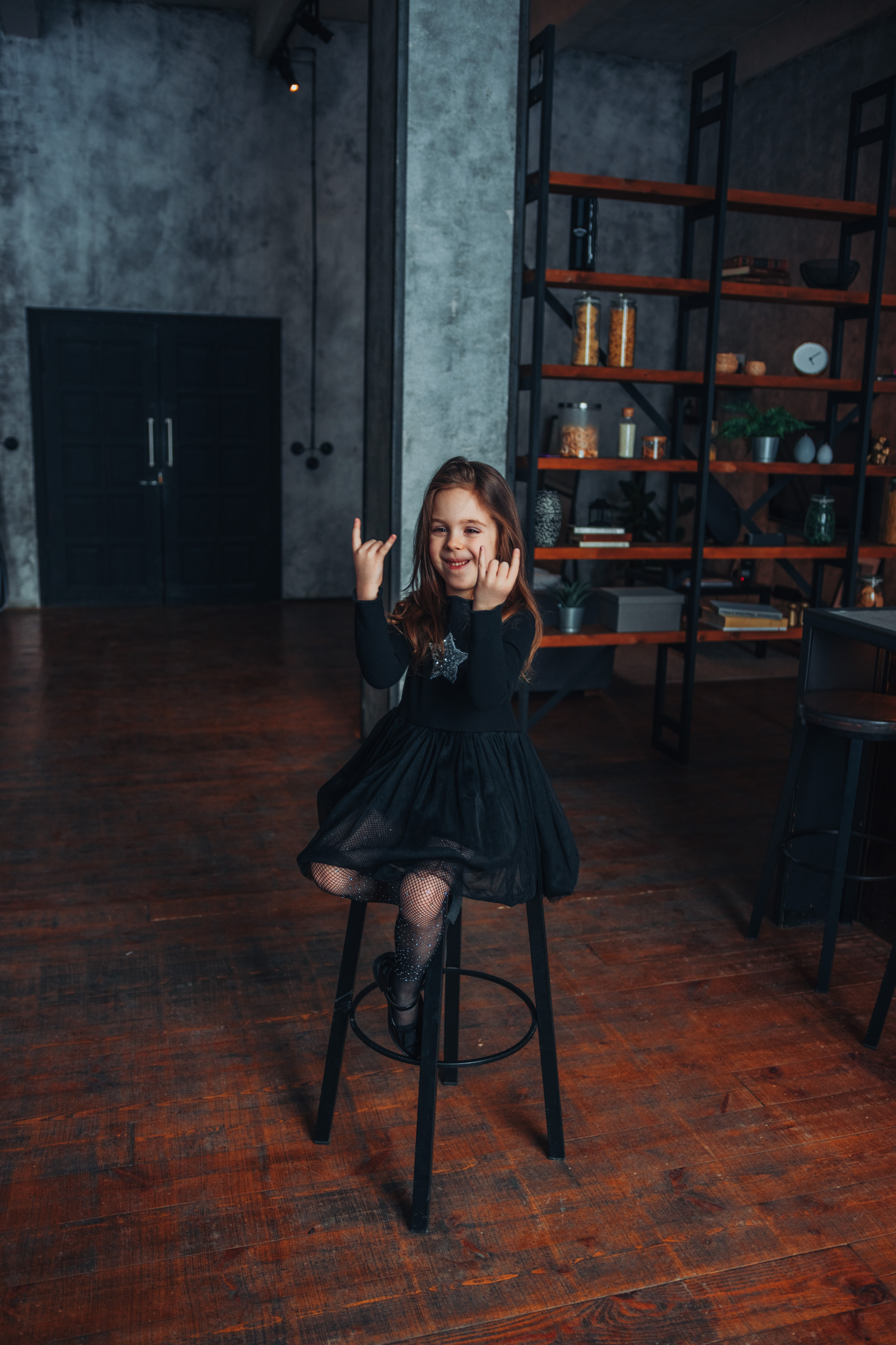 Семейная фотосессия в студии. Свадебный фотограф и видеограф — Сергей и Дарья