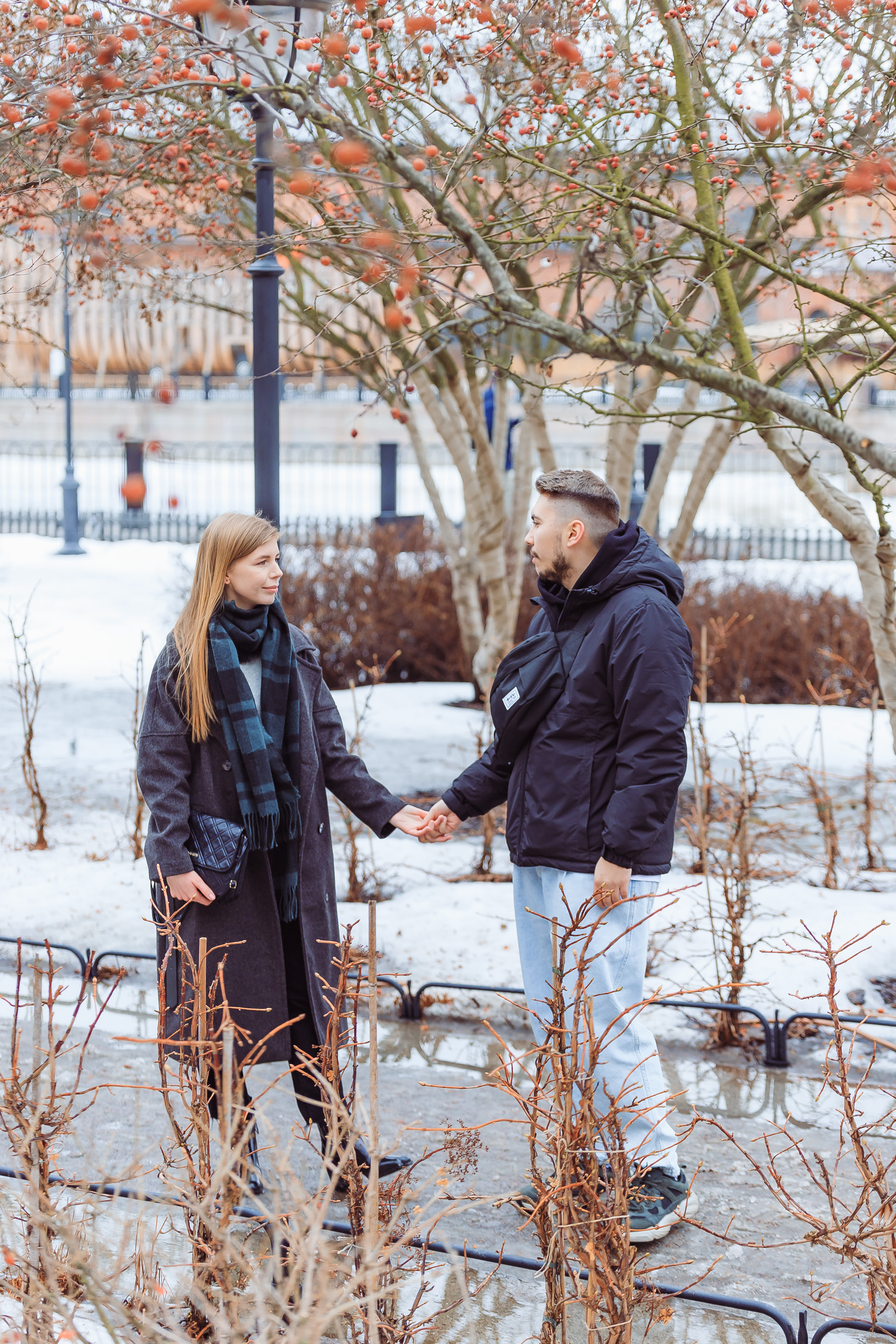Фотосессия «Лавстори» в Санкт-Петербурге. Денис и Виктория. Свадебный фотограф и видеограф — Сергей и Дарья