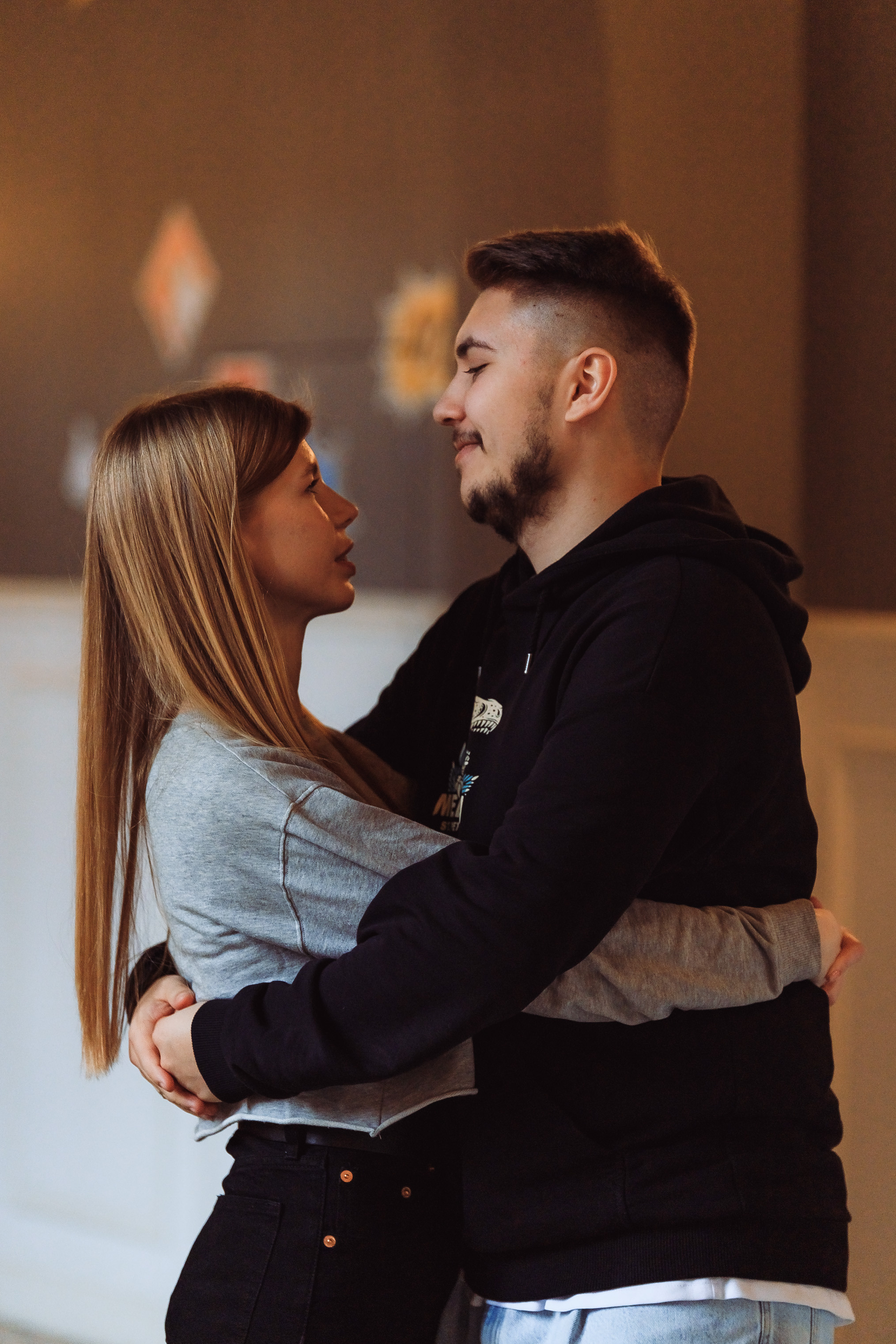 Фотосессия «Лавстори» в Санкт-Петербурге. Денис и Виктория. Свадебный фотограф и видеограф — Сергей и Дарья