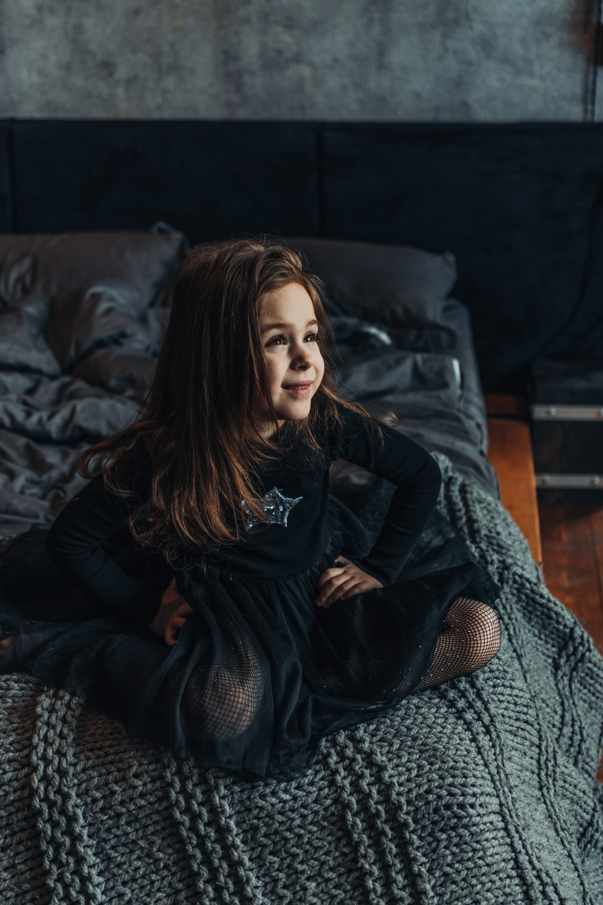 Семейная фотосессия в студии. Свадебный фотограф и видеограф — Сергей и Дарья