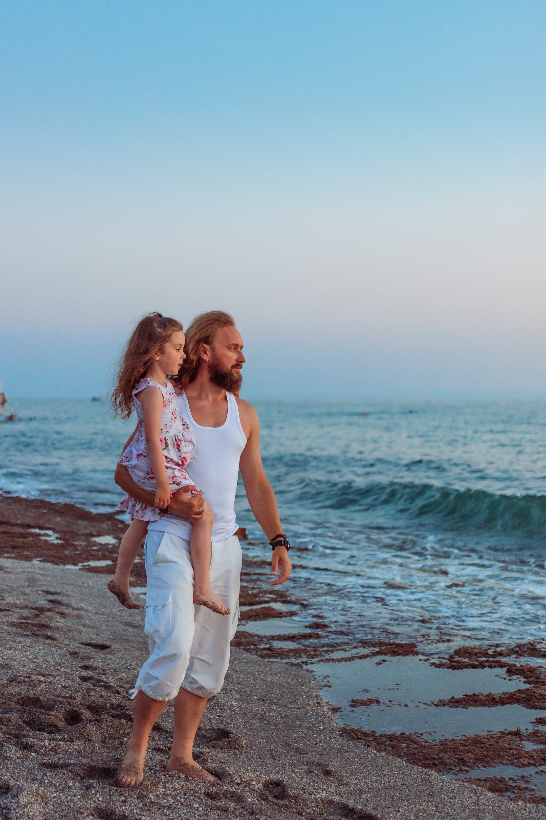 Семейная фотосессия на Средиземном море. Свадебный фотограф и видеограф — Сергей и Дарья