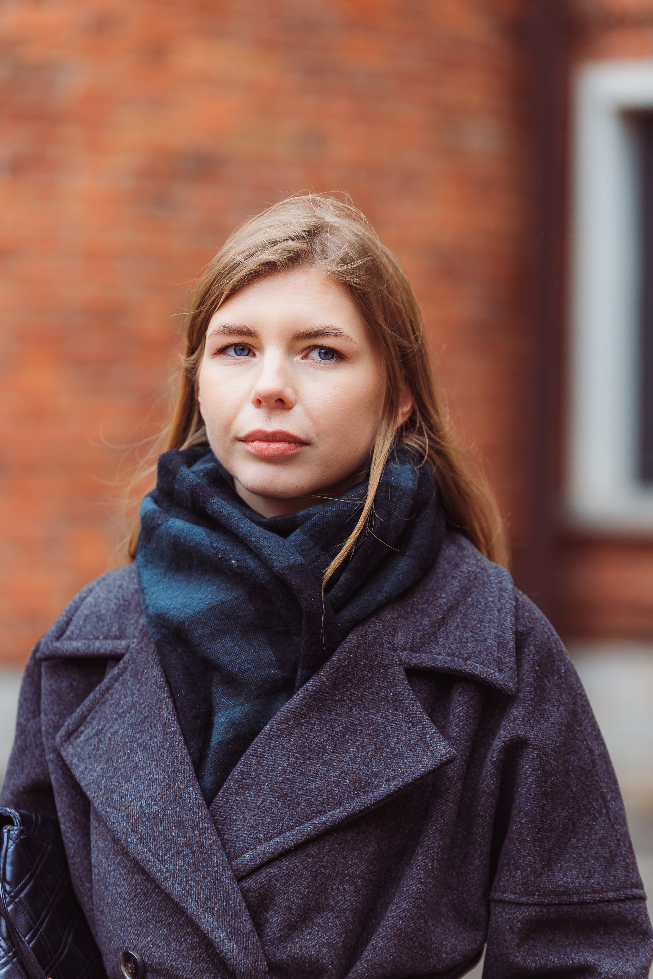 Фотосессия «Лавстори» в Санкт-Петербурге. Денис и Виктория. Свадебный фотограф и видеограф — Сергей и Дарья