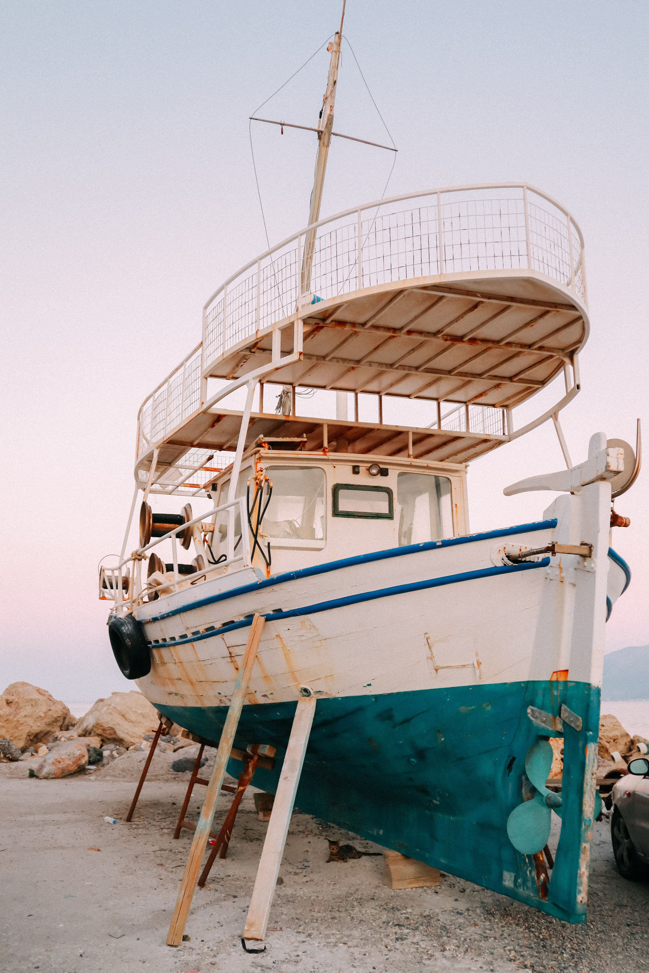 Крит. Аня Степанова