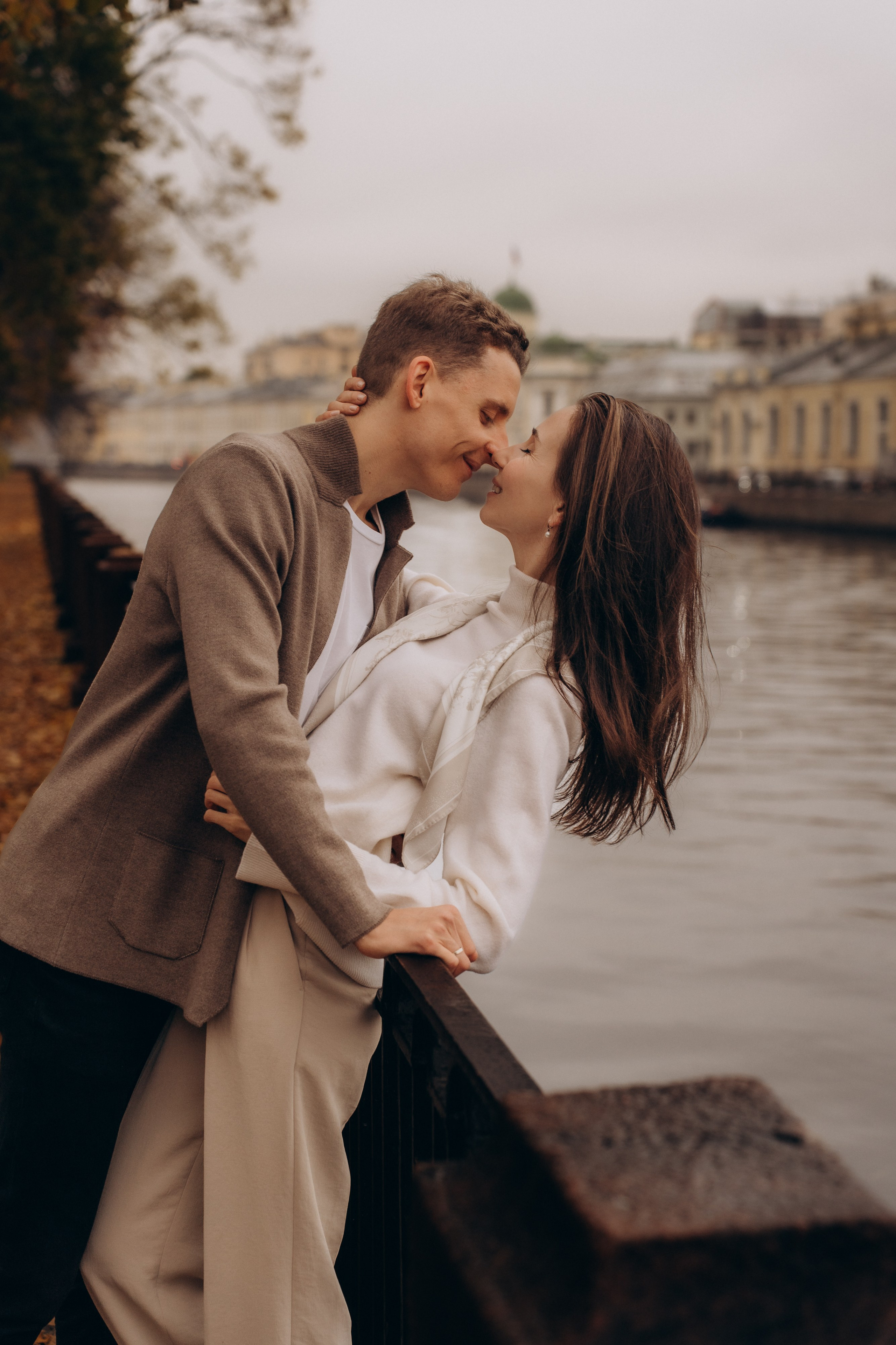Фотосессия лавстори в Санкт-Петербурге. Семейный и свадебный фотограф в Санкт-Петербурге Соколов| портреты, репортаж, коммерческая съемка