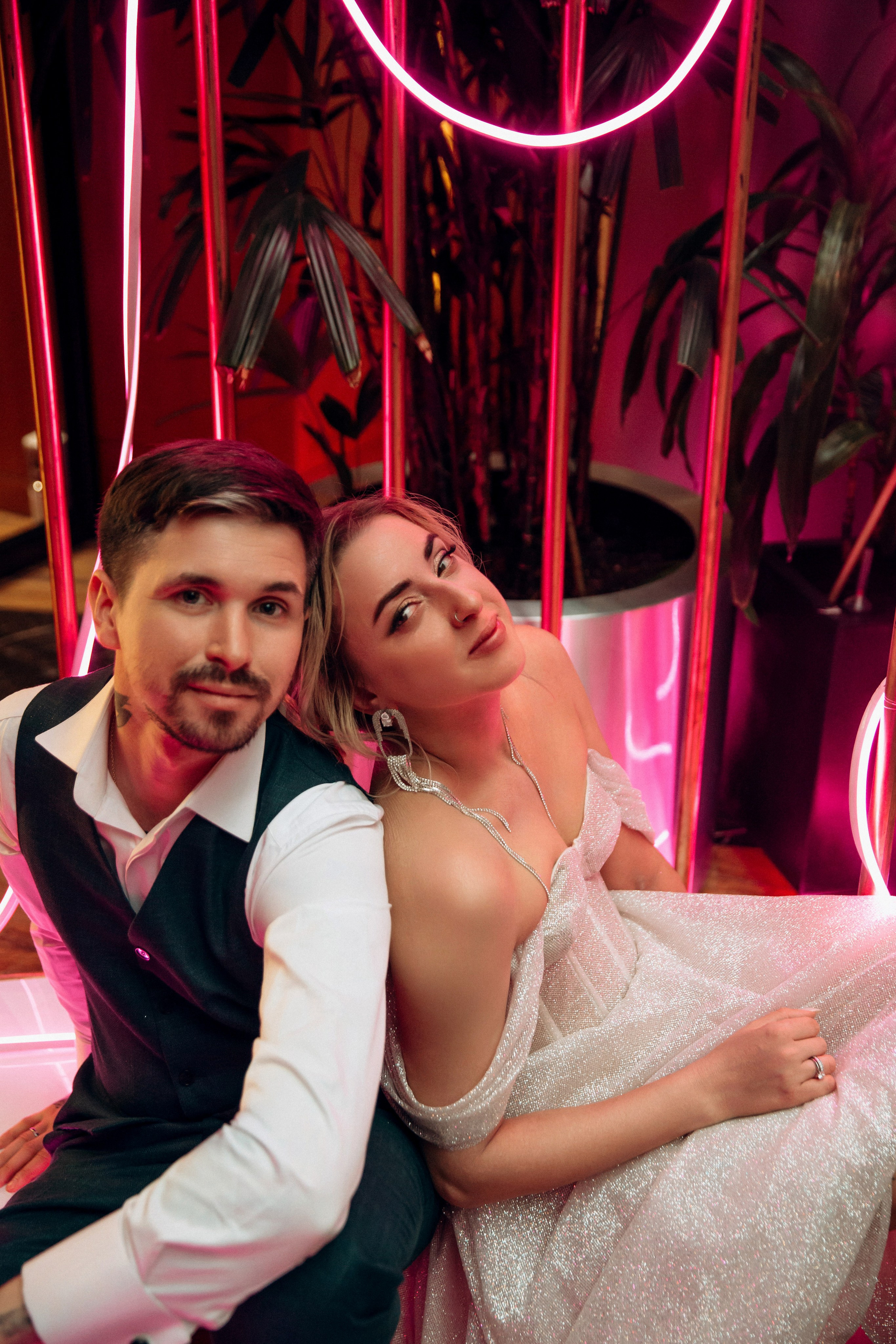 Неоновая свадьба. Свадебный фотограф в Санкт-Петербурге Вика Стукачева