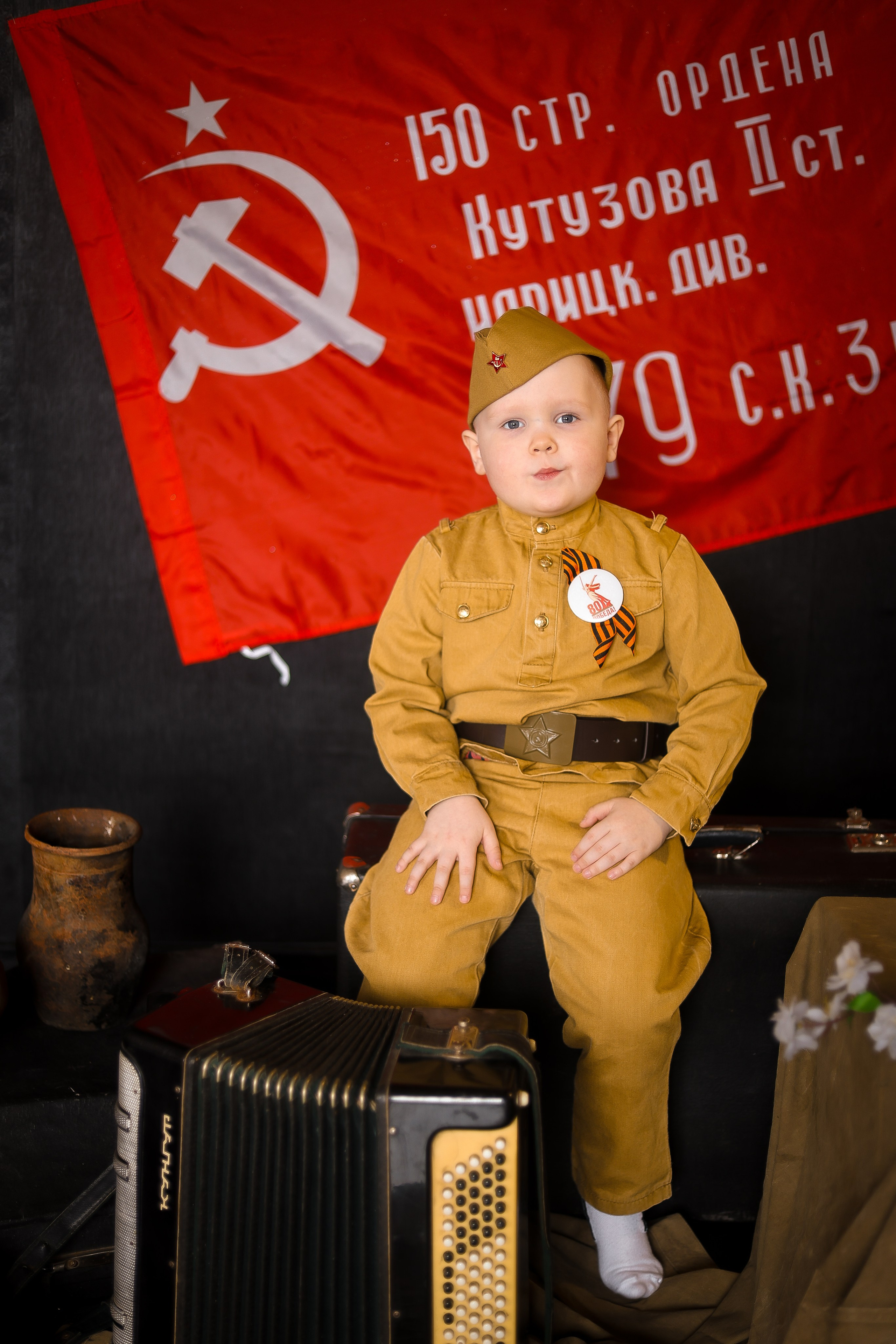 Семейные фотосессии студийные; новогодние, тематические, домашние и тд. Выпускные альбомы для школ и Детских садов в Барнауле /Выпускные/Свадебные/Детские/Семейные и др. виды съёмок /Фотограф Вера Валейко