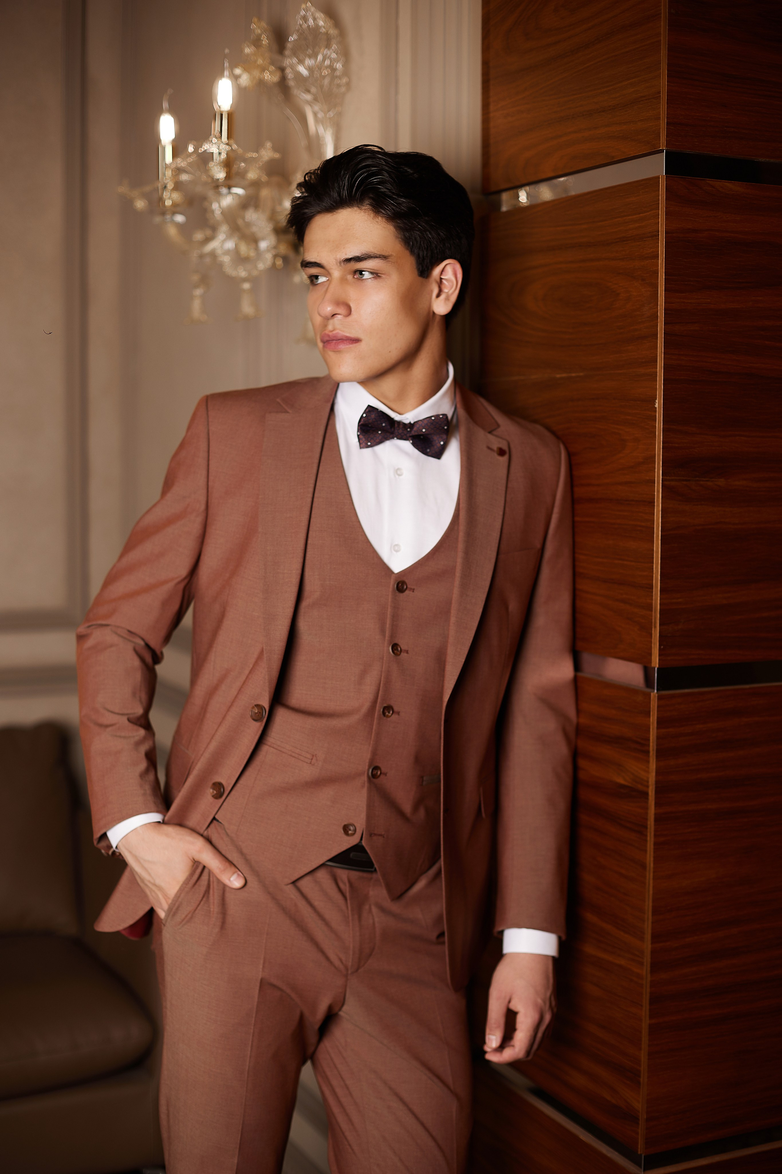 Журнал «Свадебный салон». Магазин мужской одежды Mister. Виктория Ларина — Портретный профессиональный фотограф в Иркутске