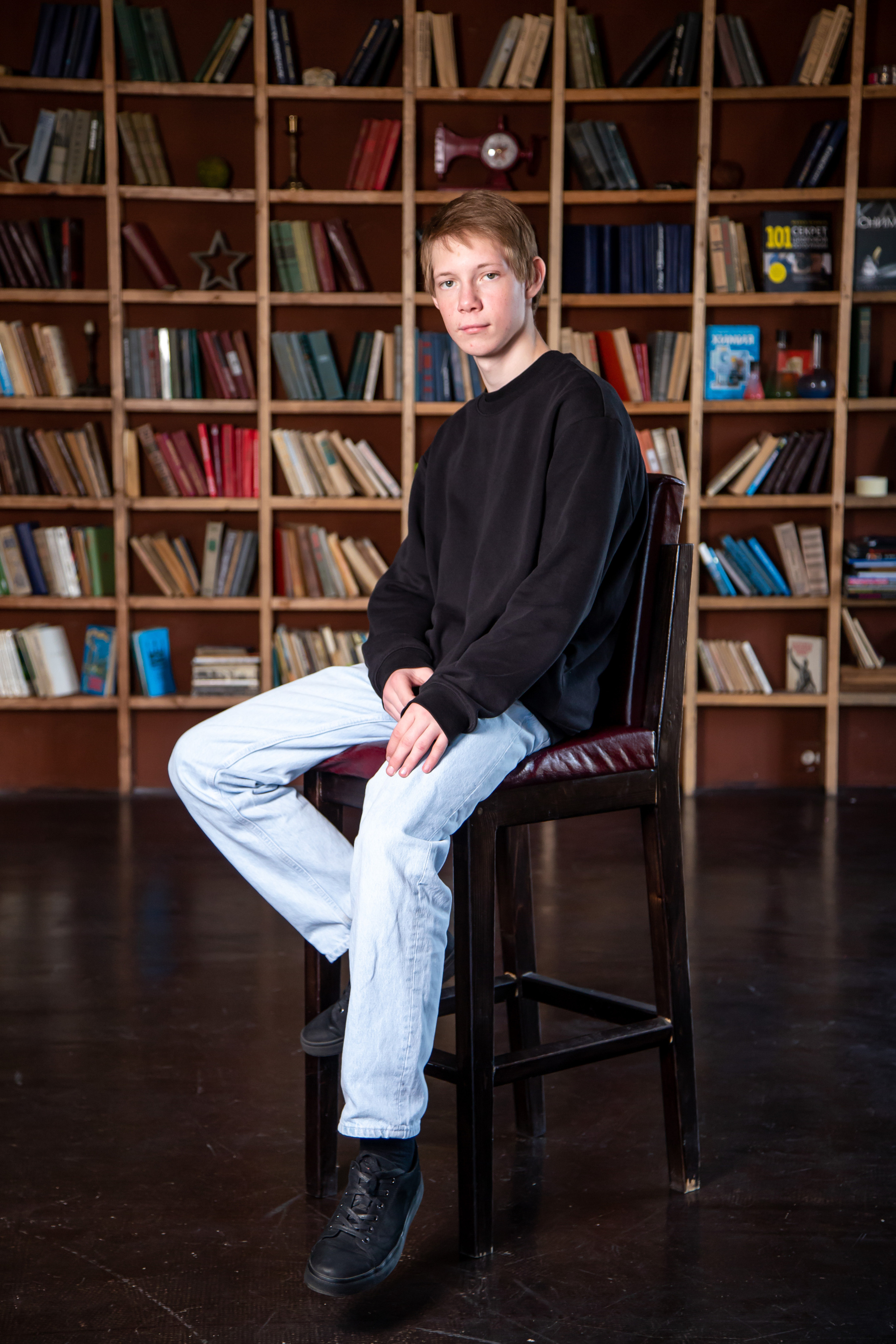 11 кл в студии. Выпускной альбом Шахты Ростов