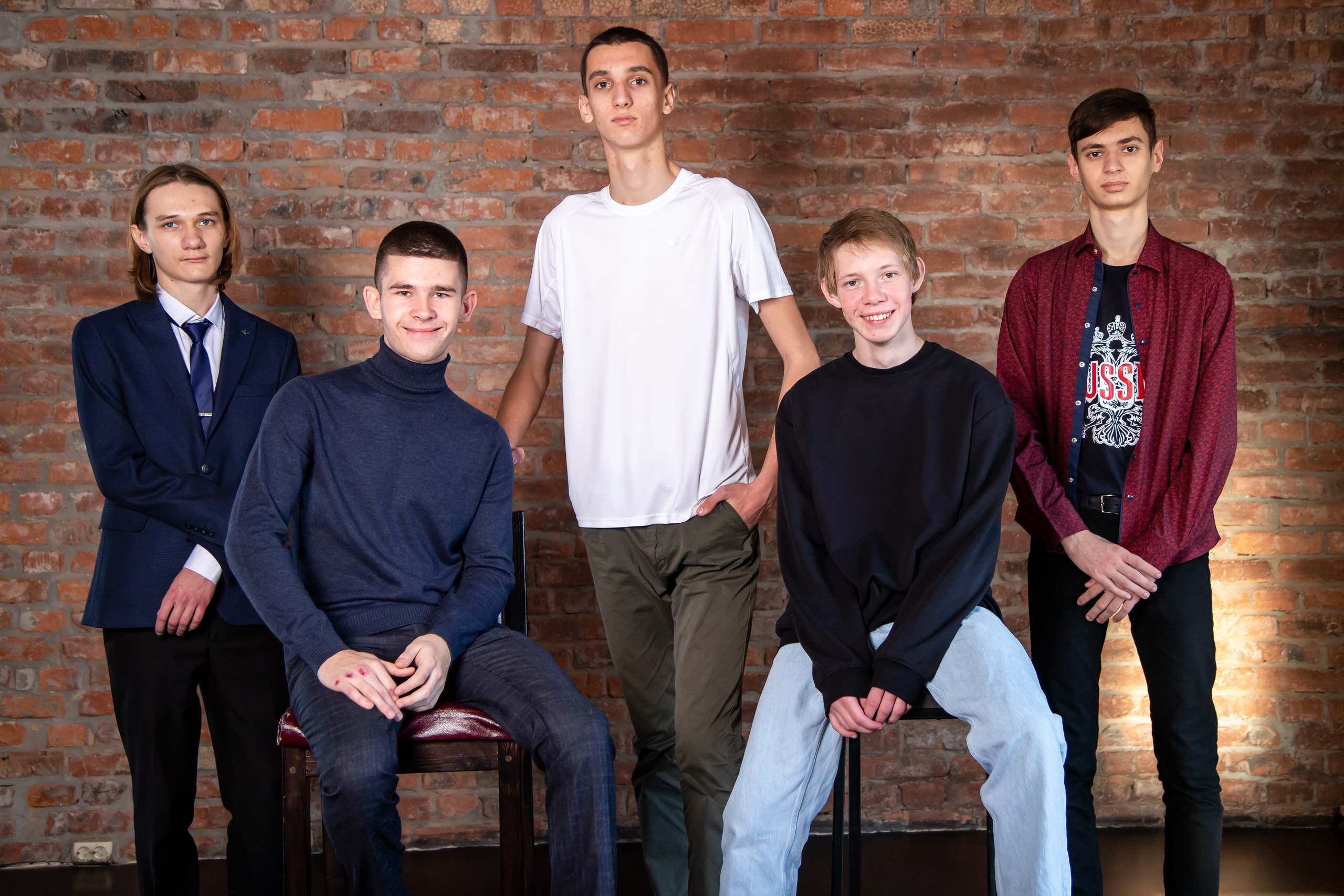 11 кл в студии. Выпускной альбом Шахты Ростов