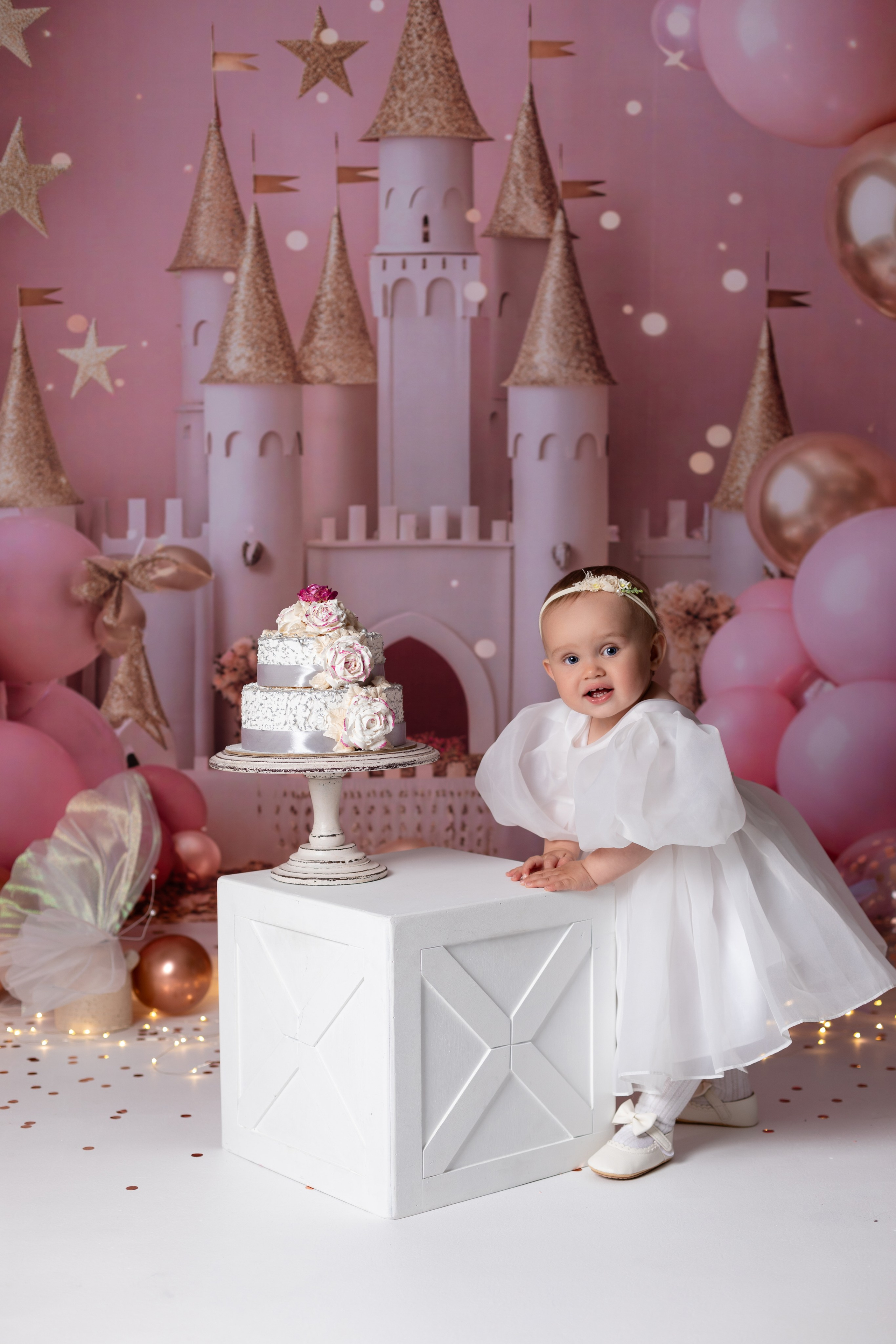 С тортиком. Фотограф новорождённых Псков