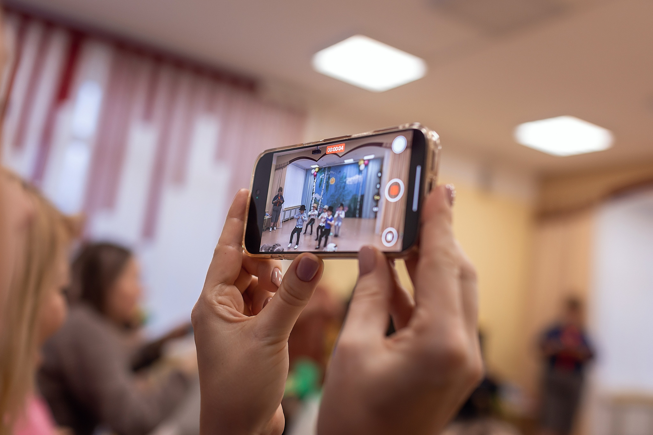 Весенний утренник_старшая группа_2025. Семейный фотограф в Санкт-Петербурге