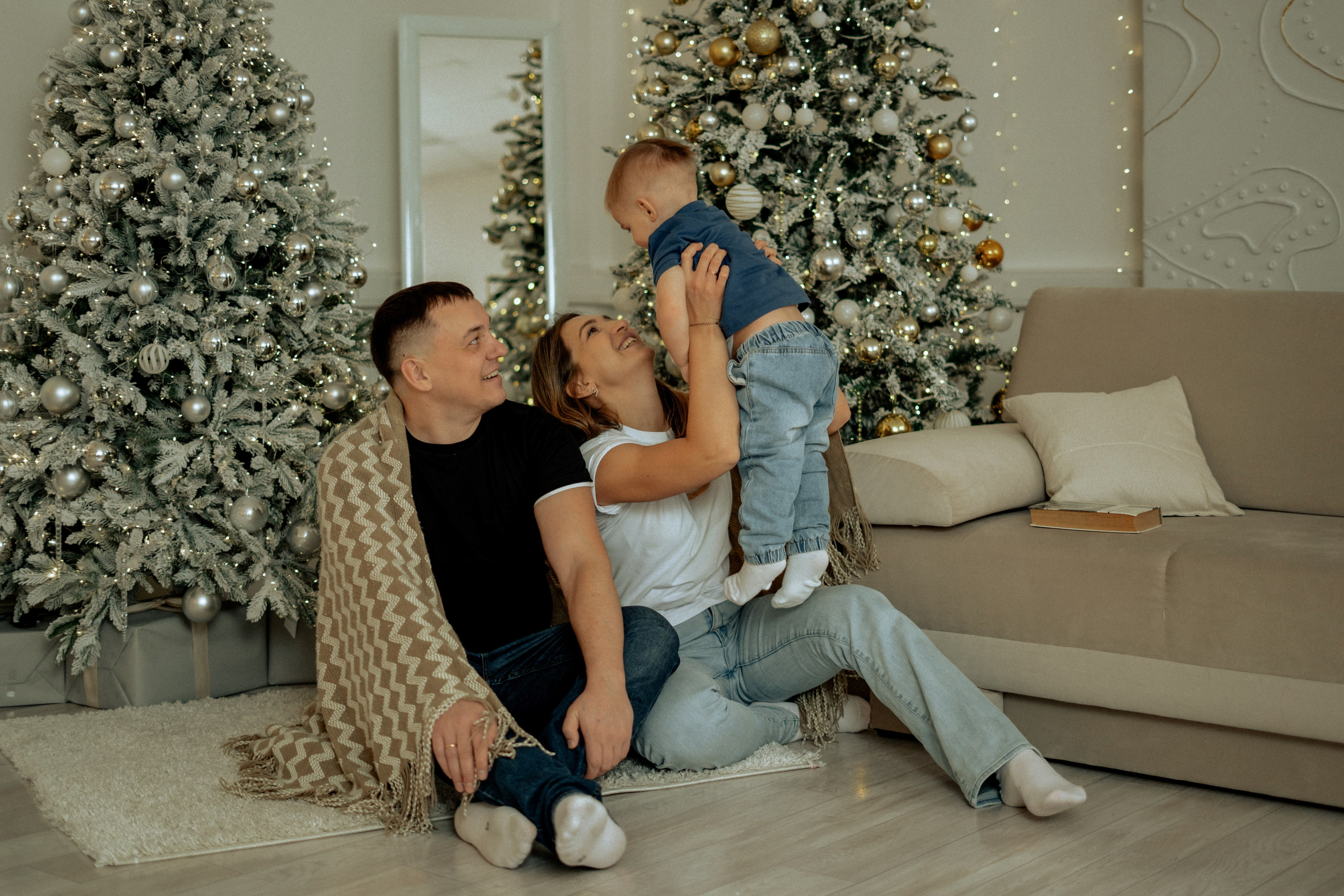 Студийная Новогодняя семейная съемка. Фотограф сахалин