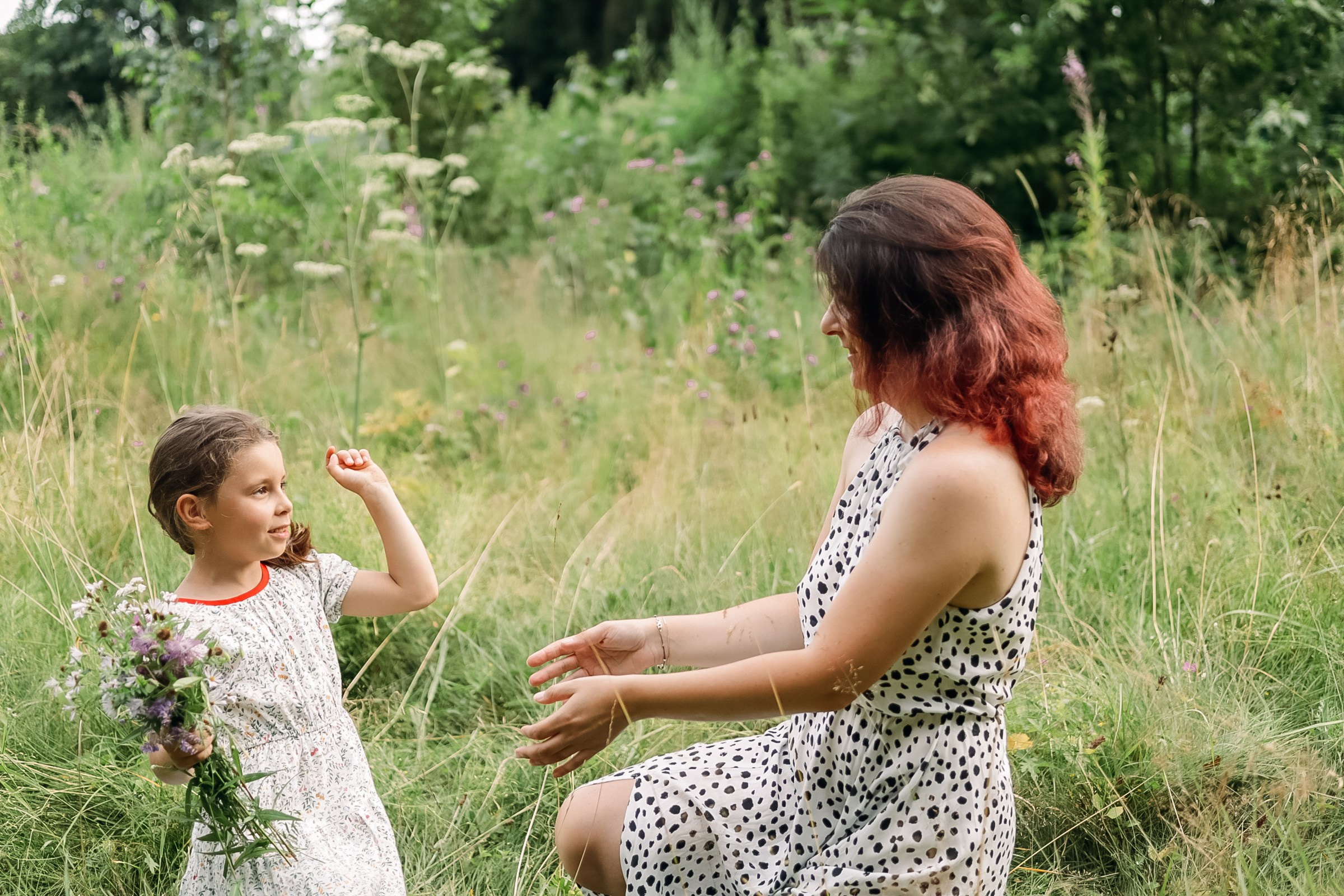 Полина и Аня семейная съемка. Семейный видеограф и фотограф Соснина Марина