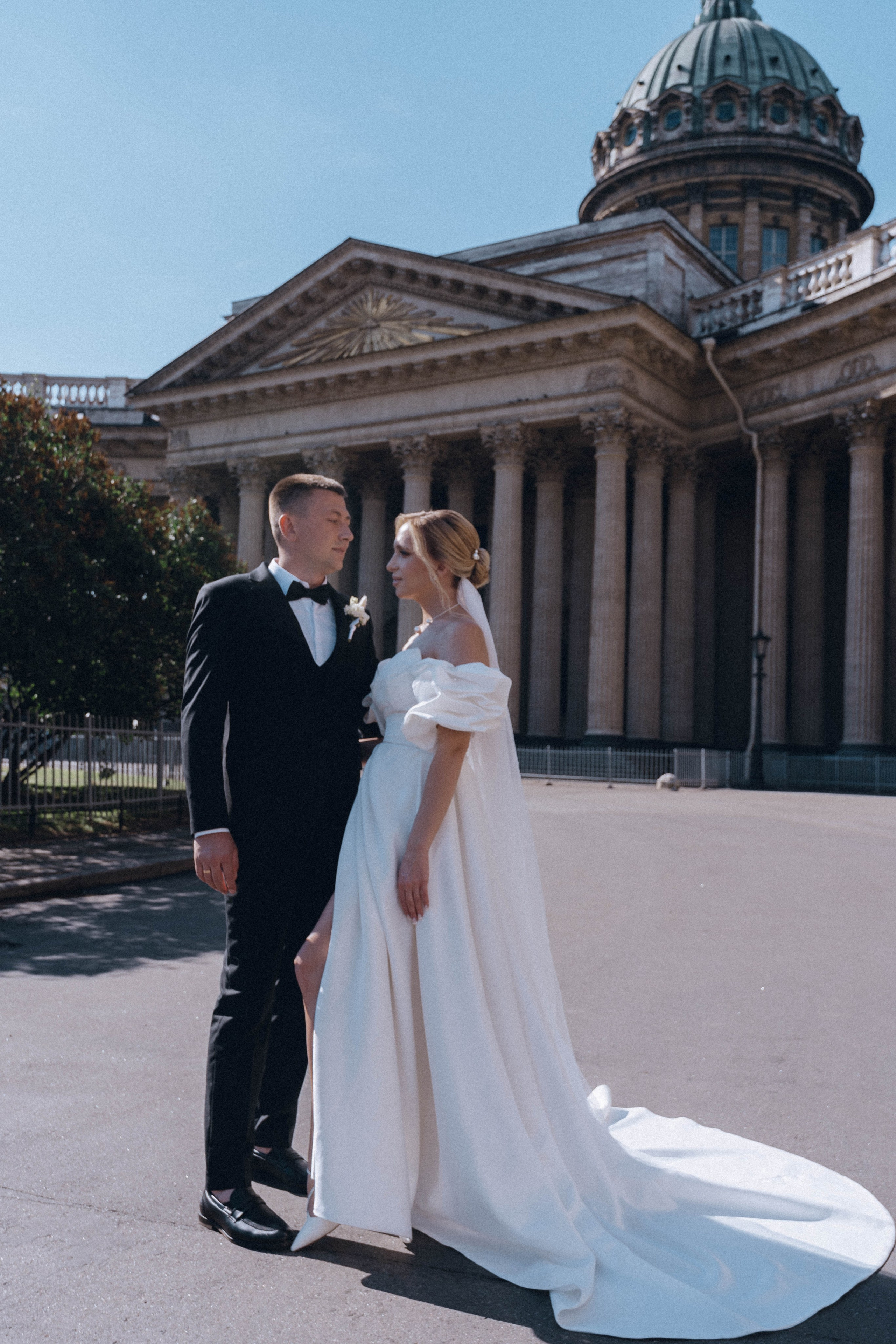 СВАДЕНБНАЯ СЬЕМКА НА КАТЕРЕ ПО КАНАЛАМ САНКТ-ПЕТЕРБУРГА И В АКВАТОРИИ НЕВЫ. Профессиональный фотограф, Санкт-Петербург — Виктория Богомолова