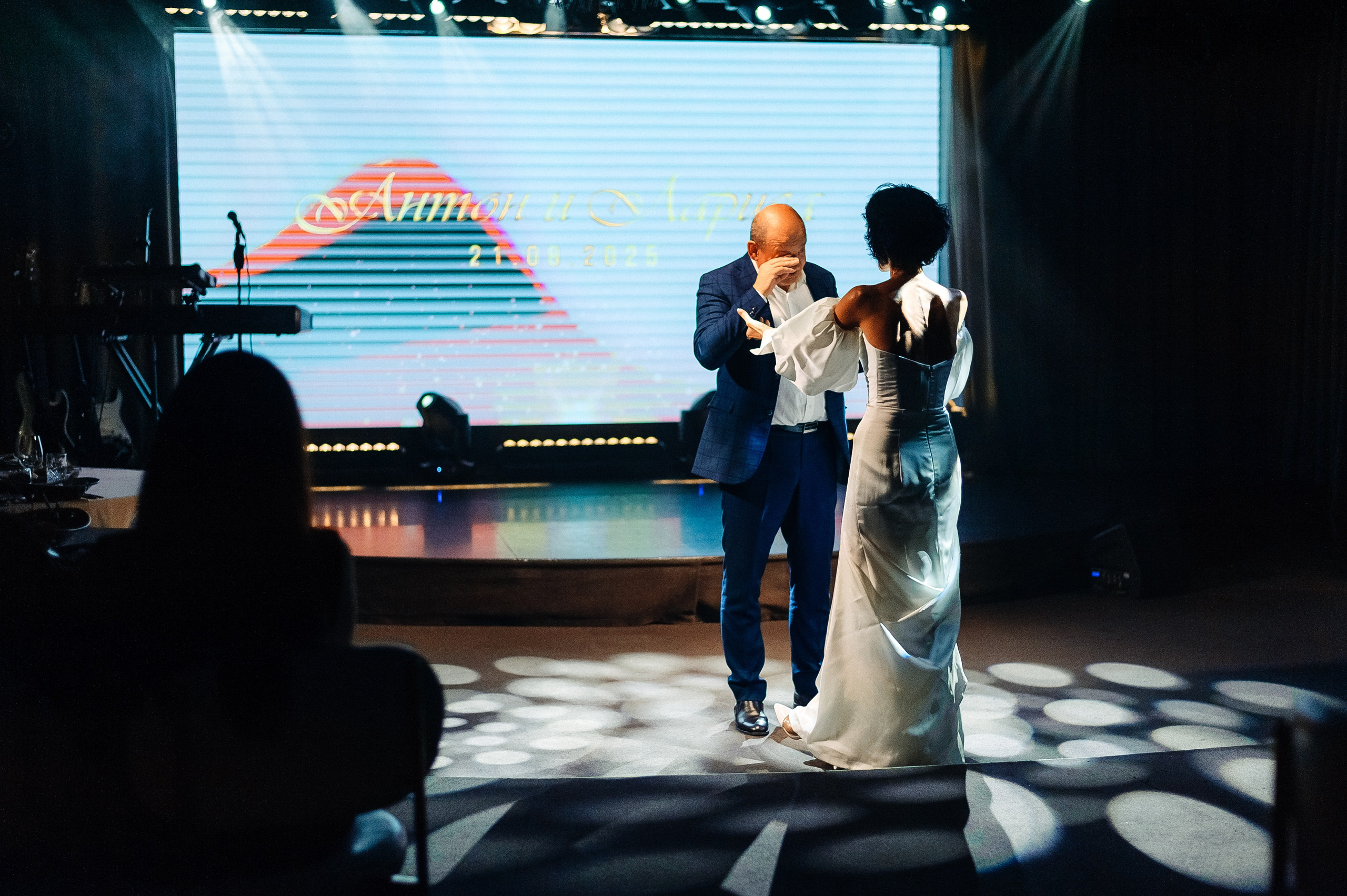 Годовщина свадьбы в Atmosfera. Свадебный фотограф в Екатеринбурге Артём Зайнетдинов