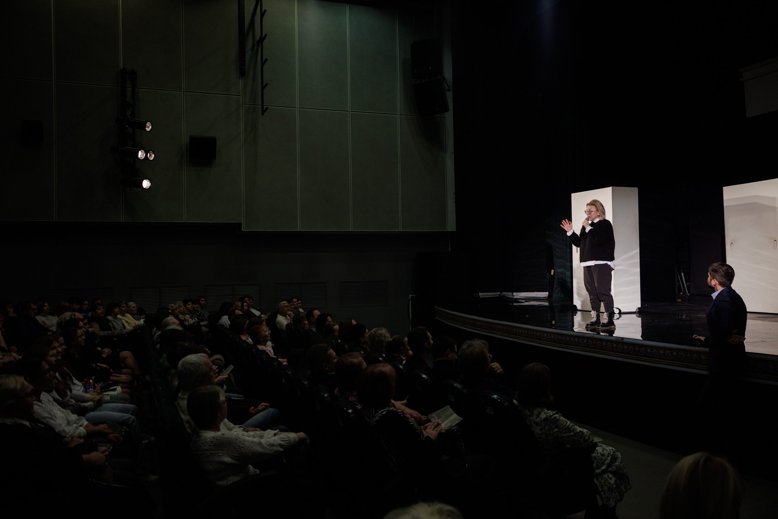 МХАТ. Новый квадрат. Фотограф городских и семейных событий Артем Карпухин