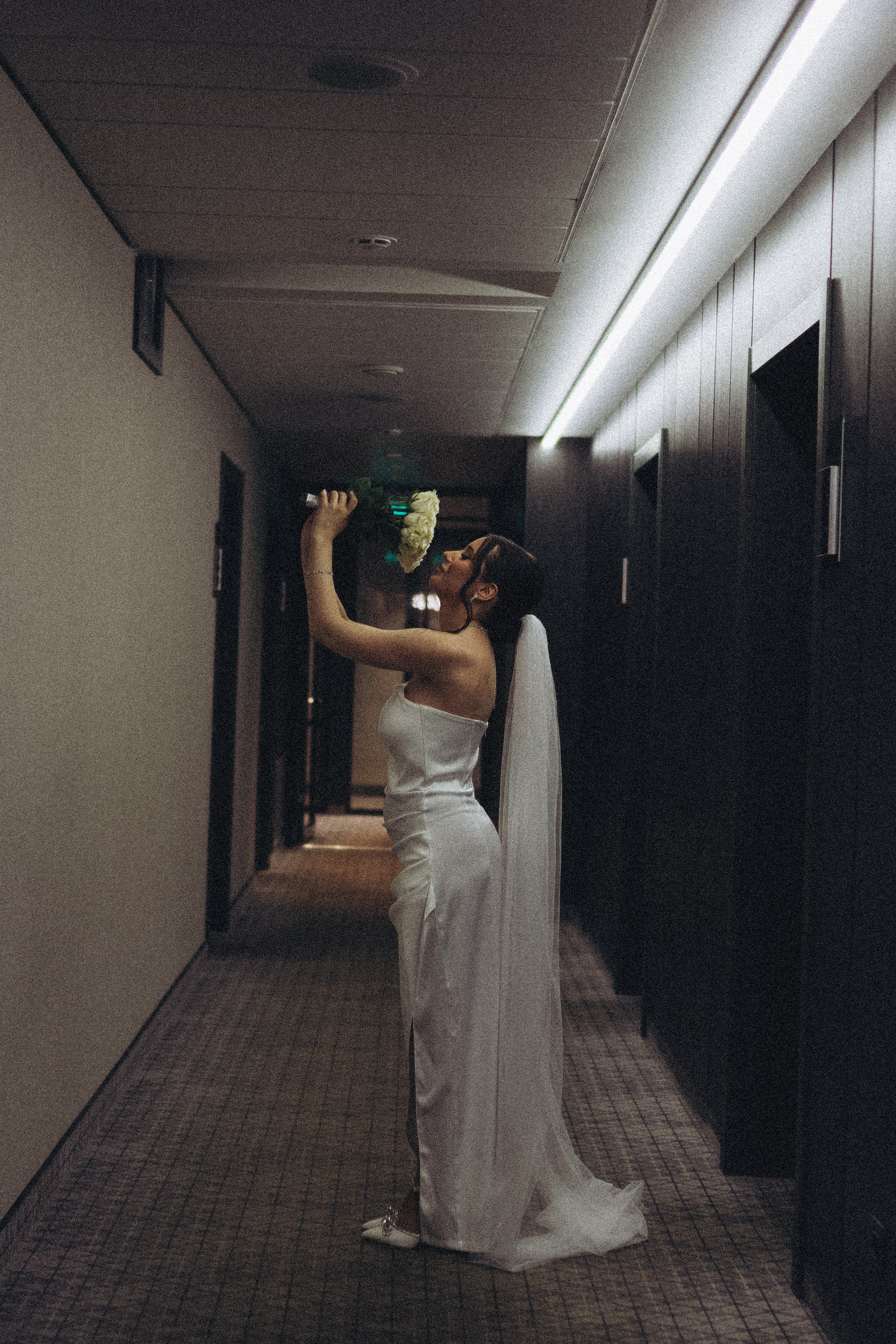 СВАДЕБНАЯ СЬЕМКА СБОРОВ ЖЕНИХА И НЕВЕСТЫ В ОТЕЛЕ И ТАКЖЕ ФОТОСЕССИИЯ В ОТЕЛЕЕ МЕГАПОЛИС БРЯНСК. Профессиональный фотограф, Санкт-Петербург — Виктория Богомолова