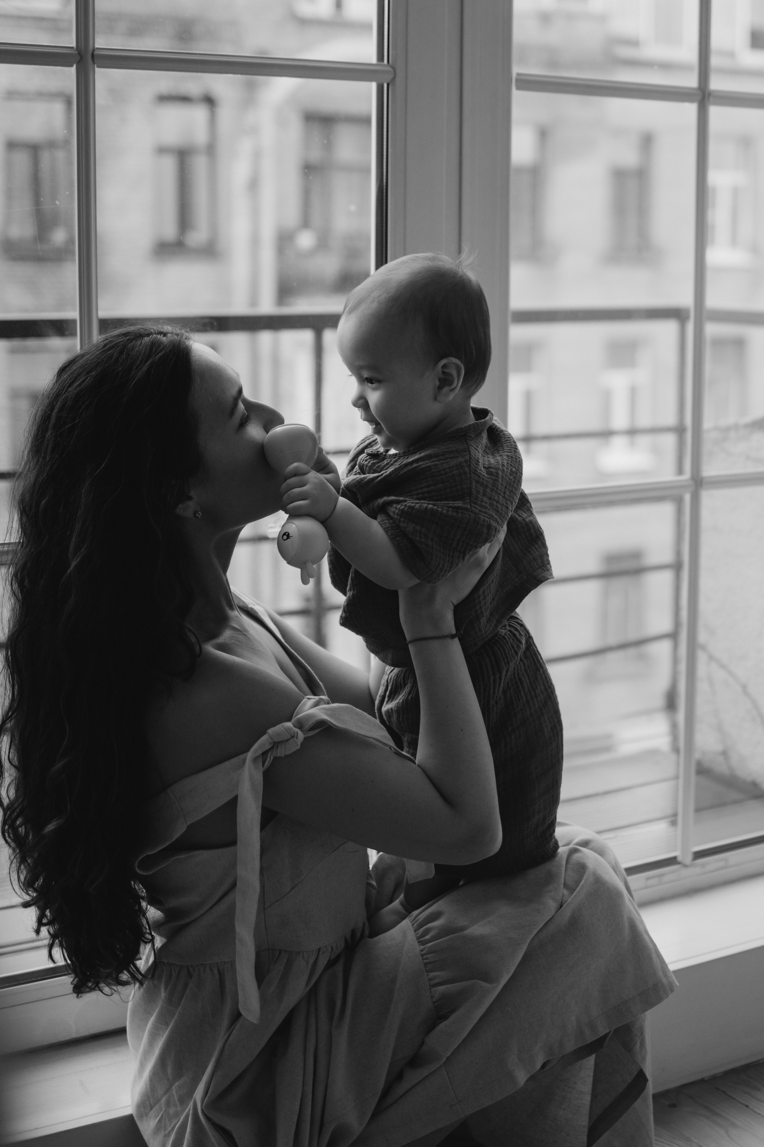 Регина и малыш Дима. Семейный, домашний, ньюборн фотограф Москва Цветкова Елизавета