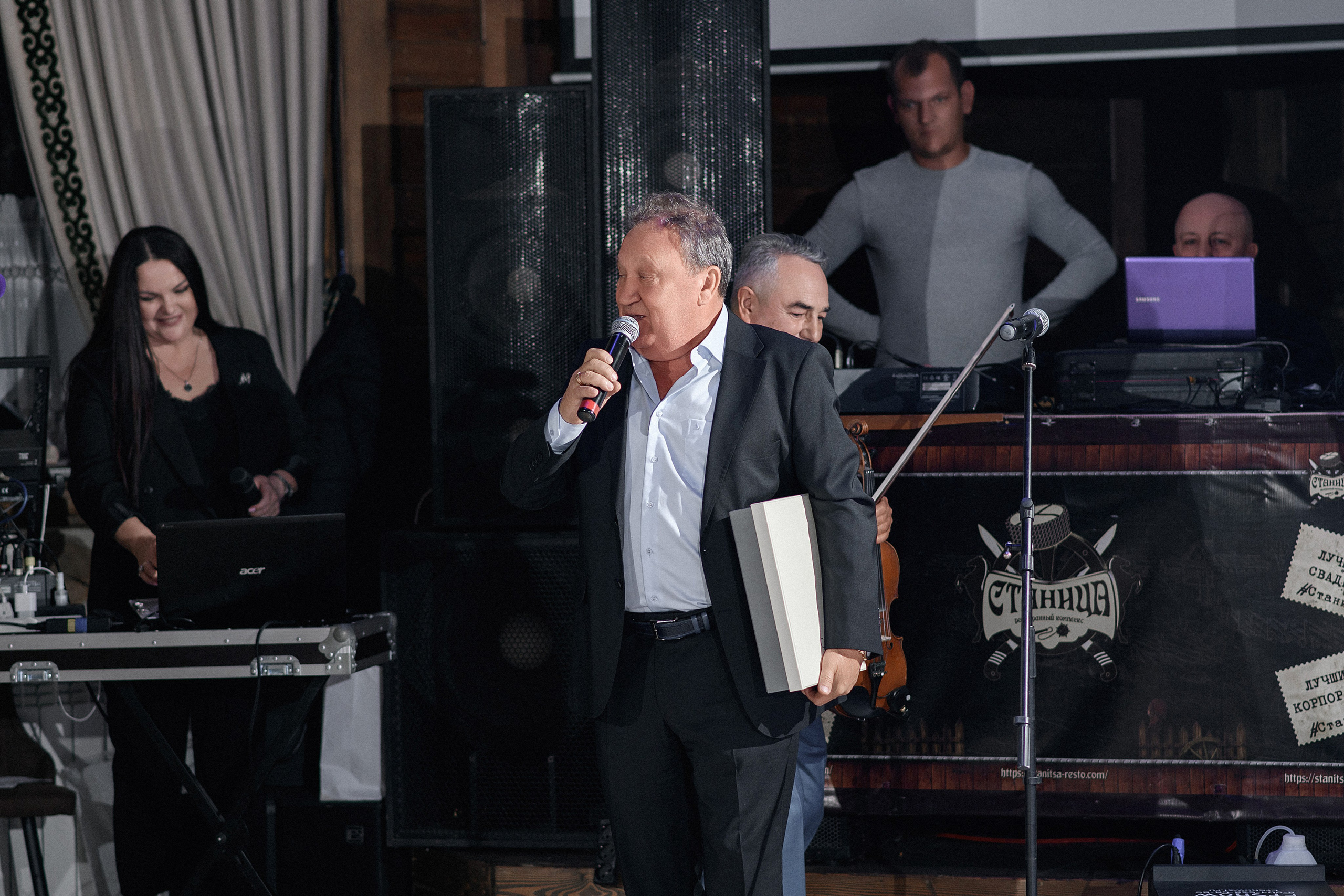 Александр и Александра. Свадебный фотограф Белгород Валуйки Старый Оскол Воронеж