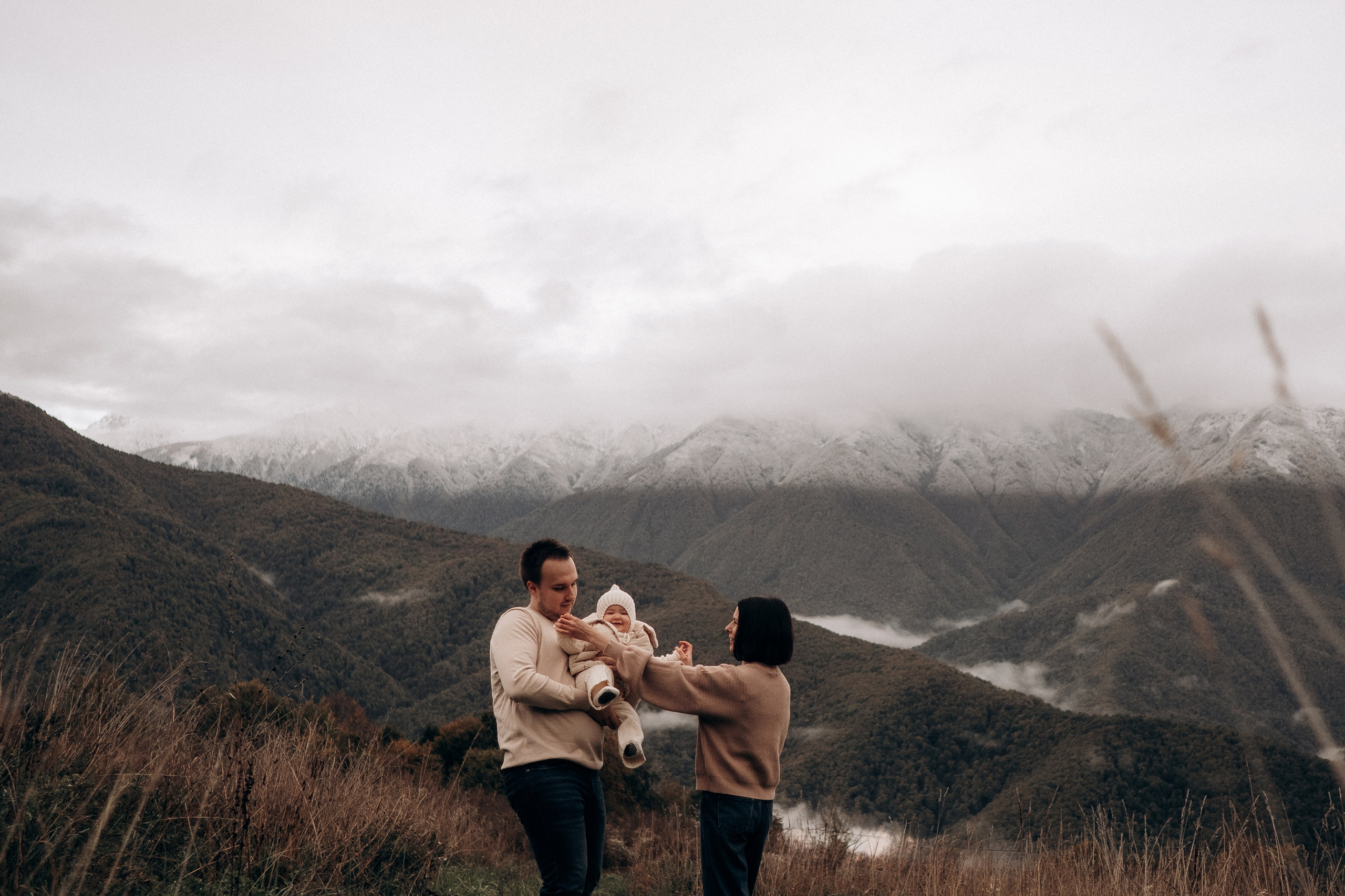 Семейные фотосессии в Сочи, Сириус и на Красной поляне. Семейный, свадебный фотограф Сочи, Адлер, Красная поляна