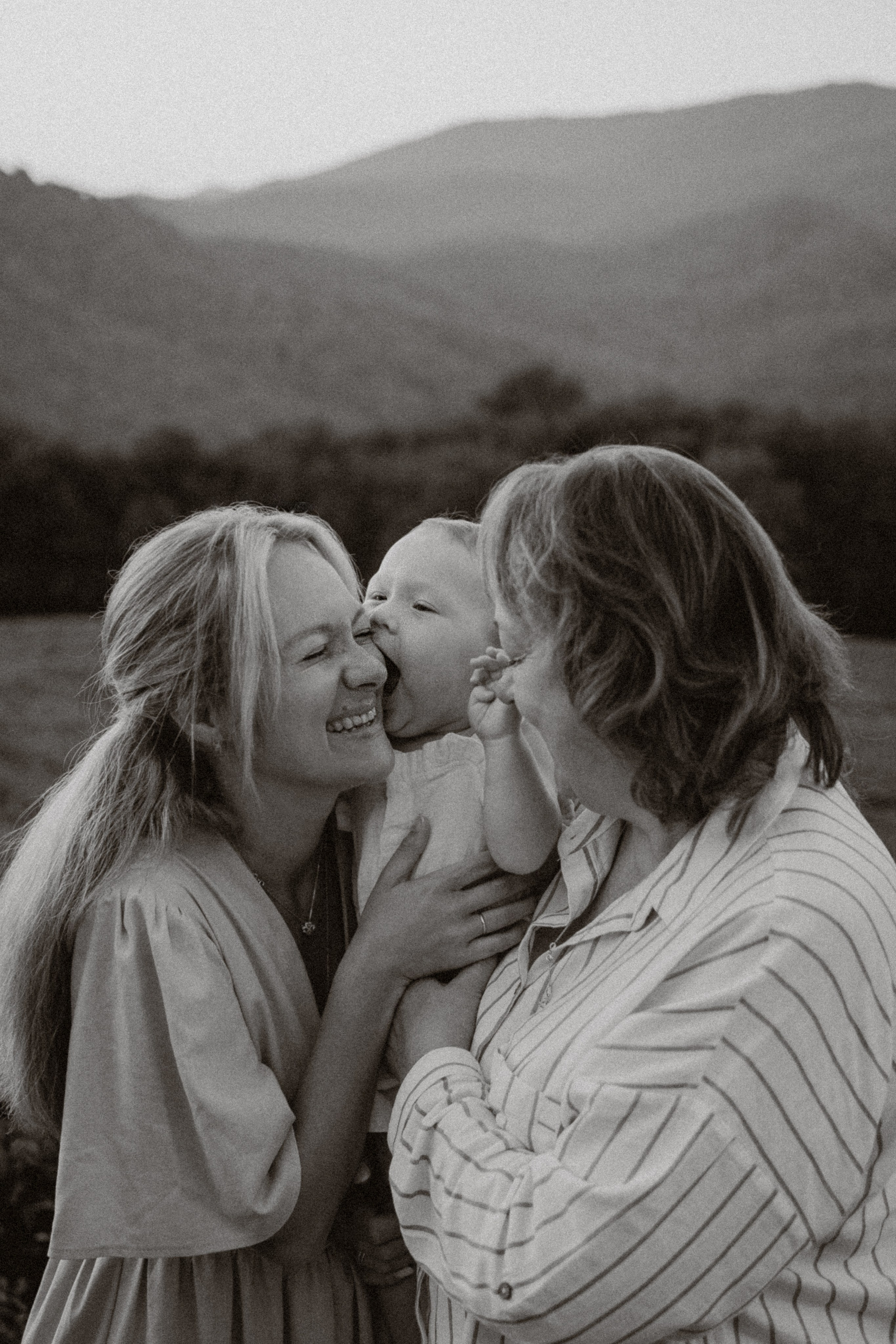 Семейные фотосессии в Сочи, Сириус и на Красной поляне. Семейный, свадебный фотограф Сочи, Адлер, Красная поляна