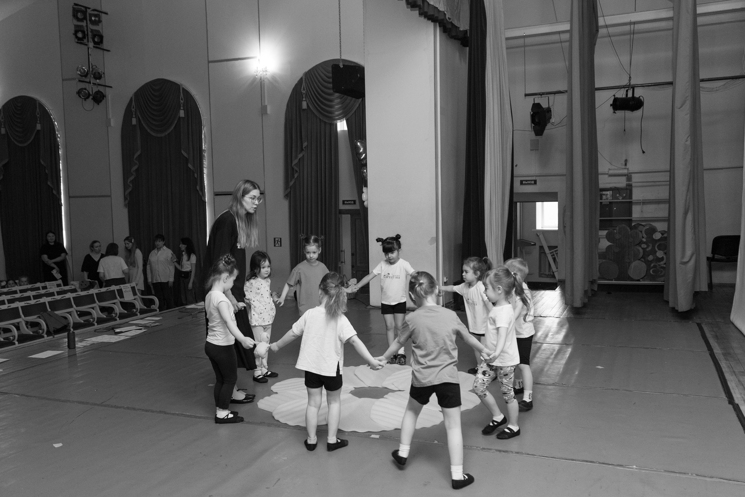 Большой концерт маленьких танцоров. Детский и контент фотограф Надя Волкова Санкт-Петербург